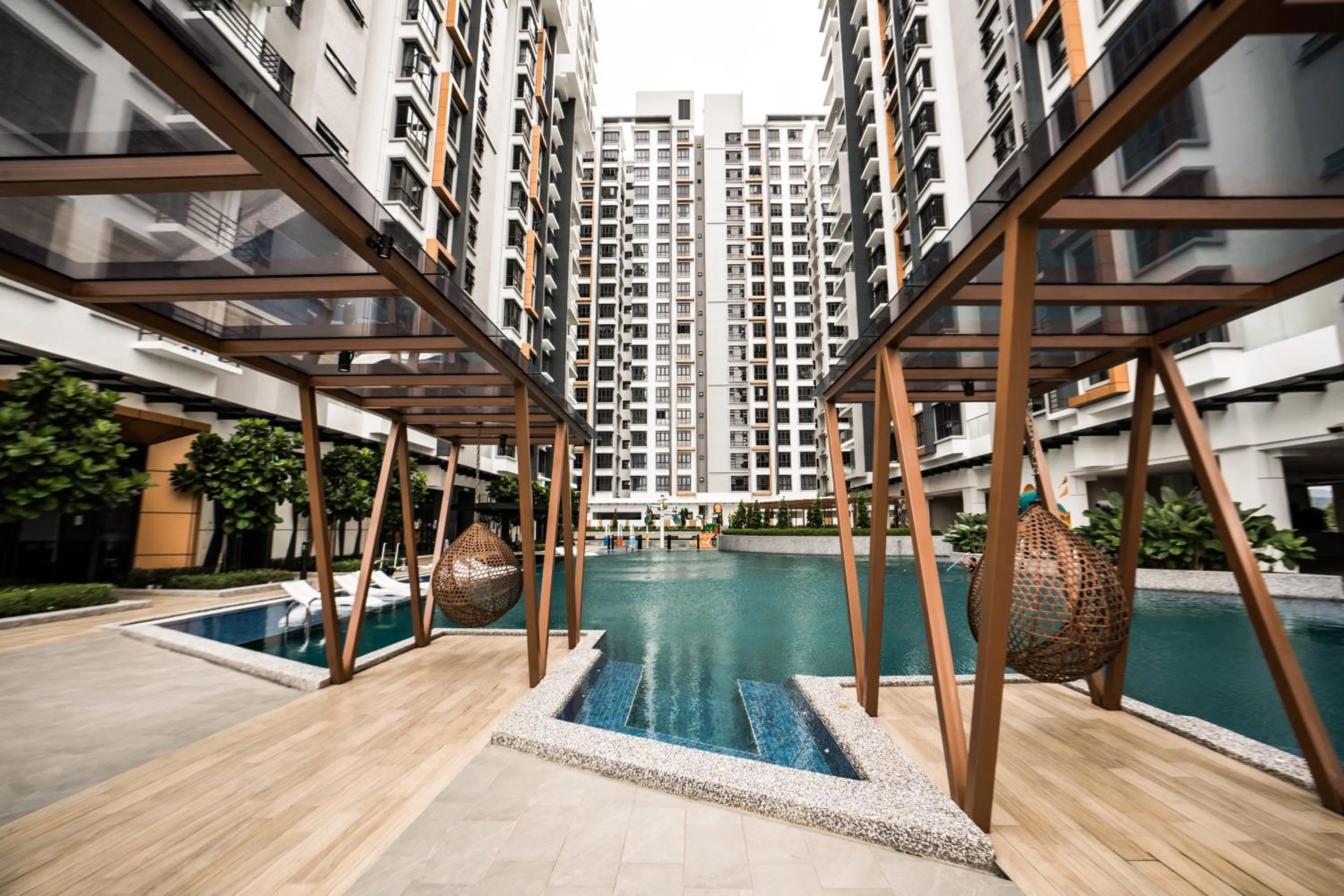 Swimming pool in K Avenue by Pinstay