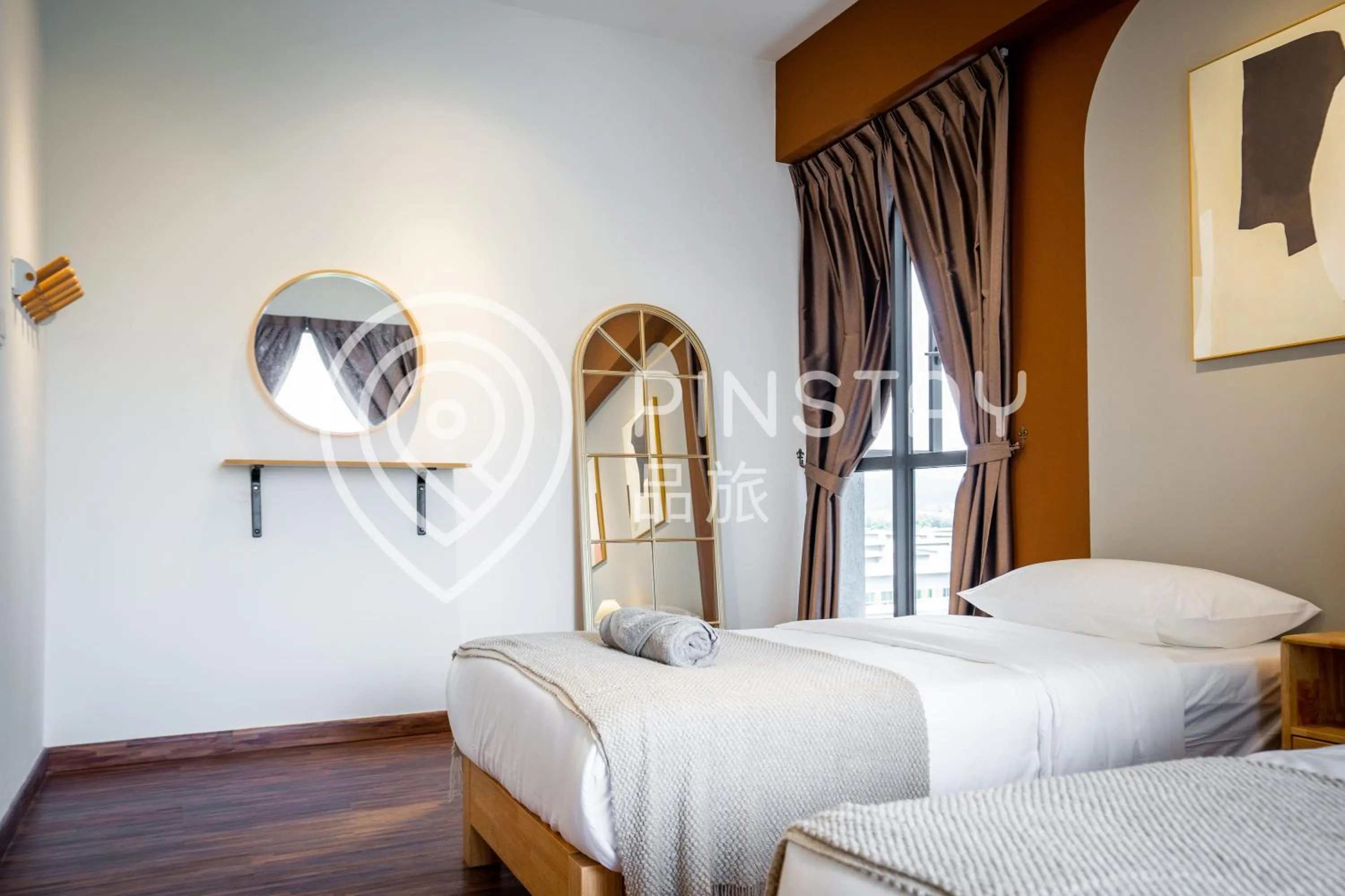 Bed in K Avenue by Pinstay