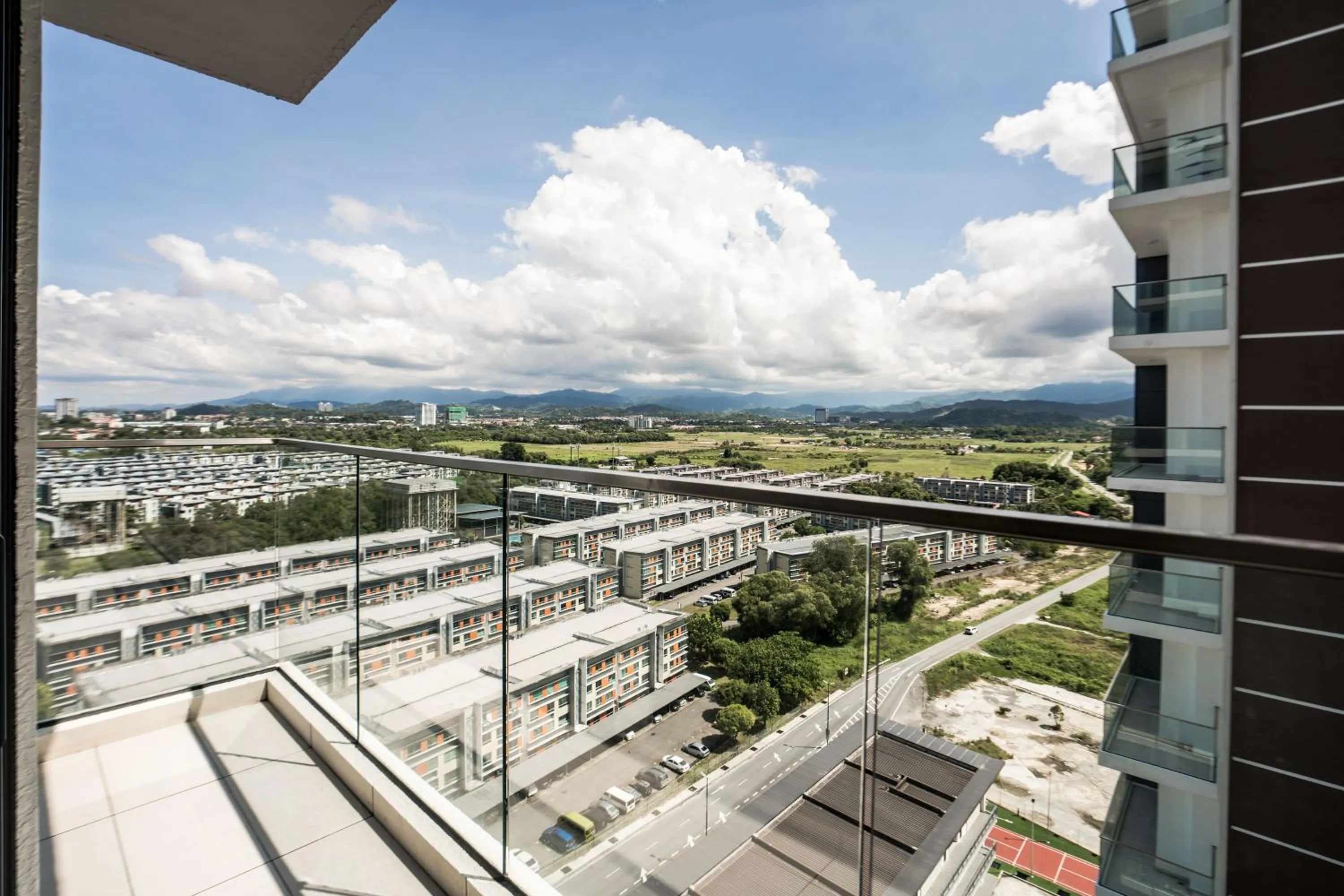 Natural landscape in K Avenue by Pinstay