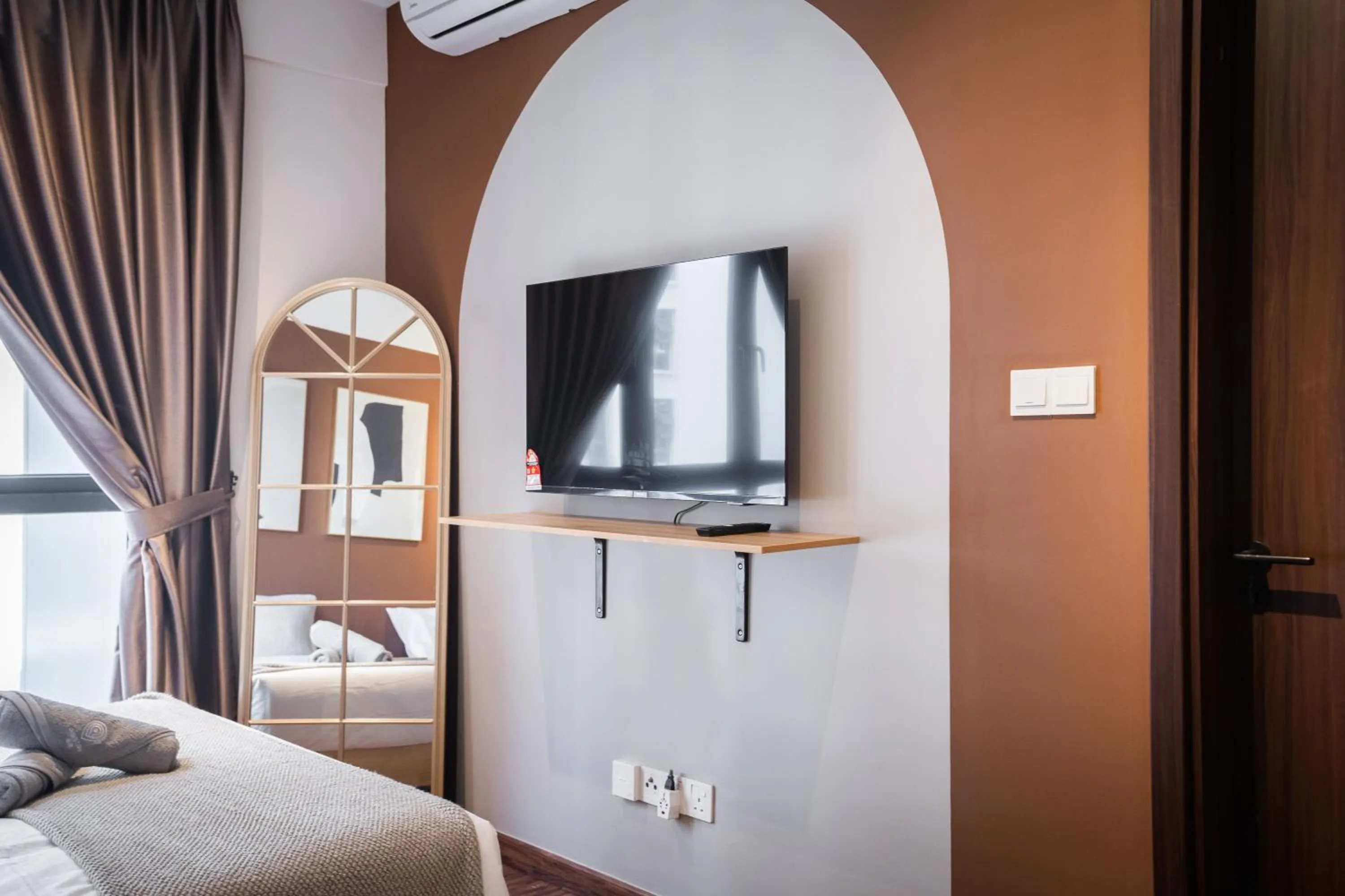 Living room, Bed in K Avenue by Pinstay