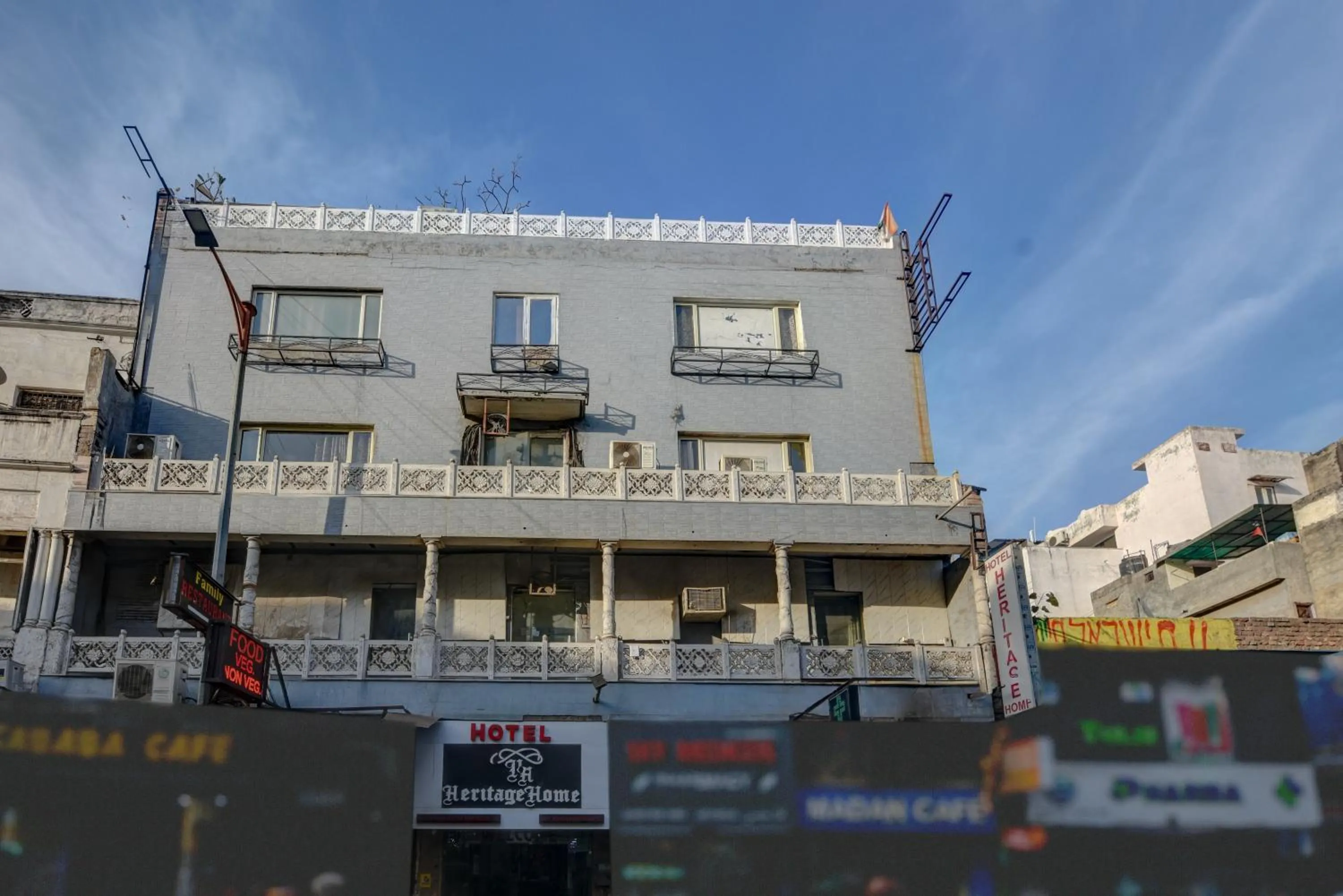 Facade/entrance in Hotel Heritage Home -3 Mins Walk from Metro And 5 Mins from Rail Station