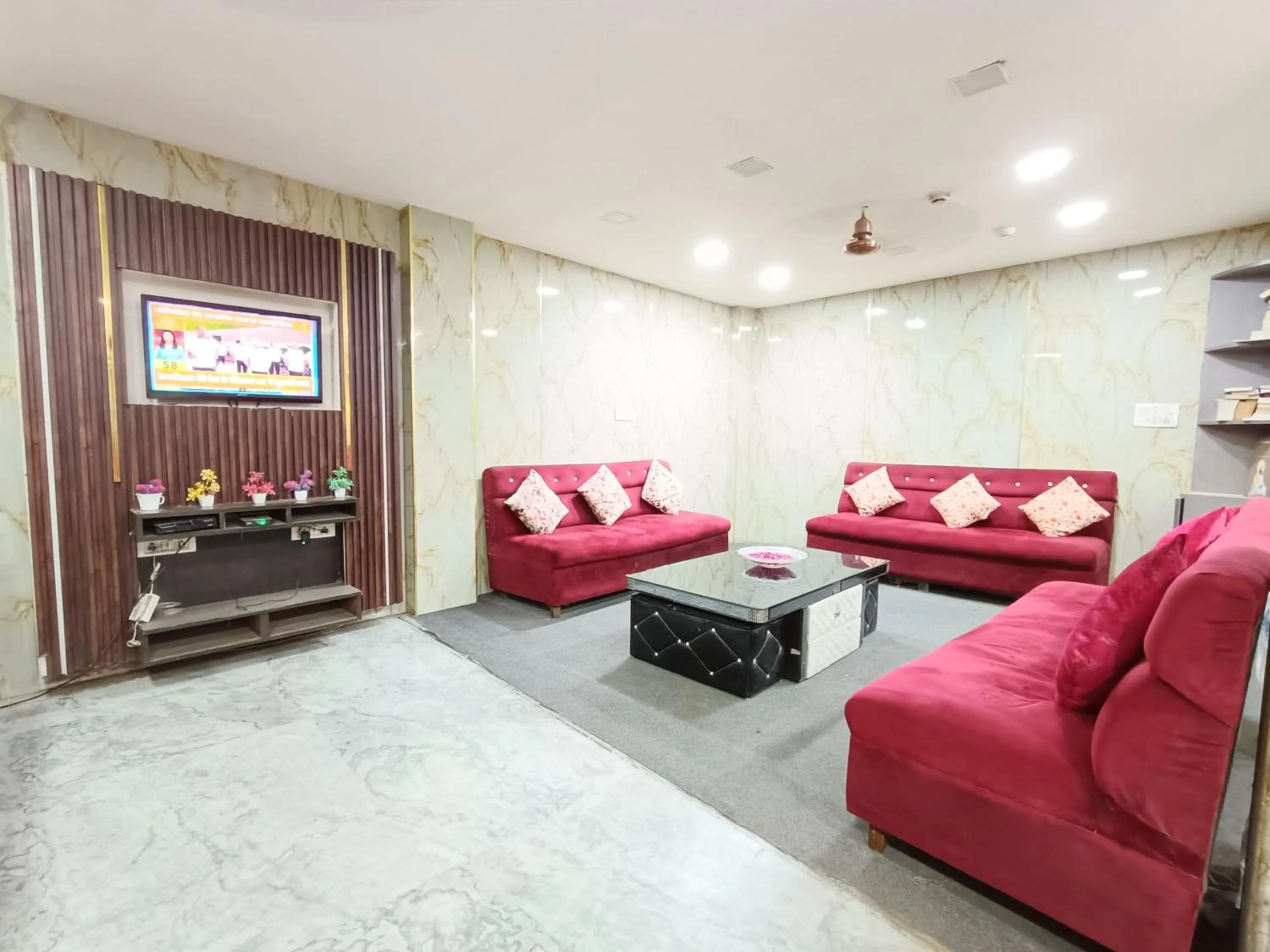 TV and multimedia in Hotel Heritage Home