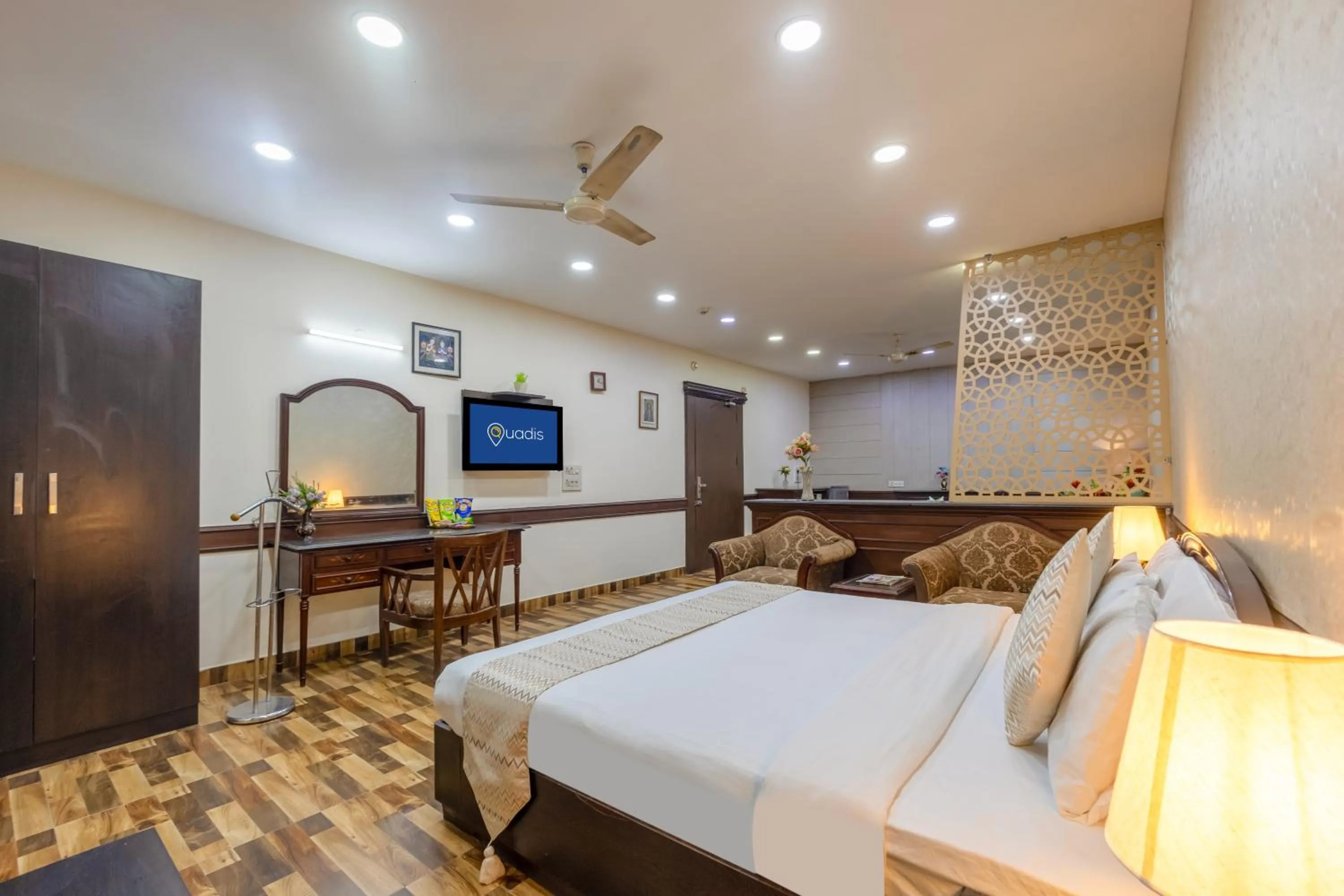 Bed in Hotel Amar Inn by Quadis - Lajpat Nagar