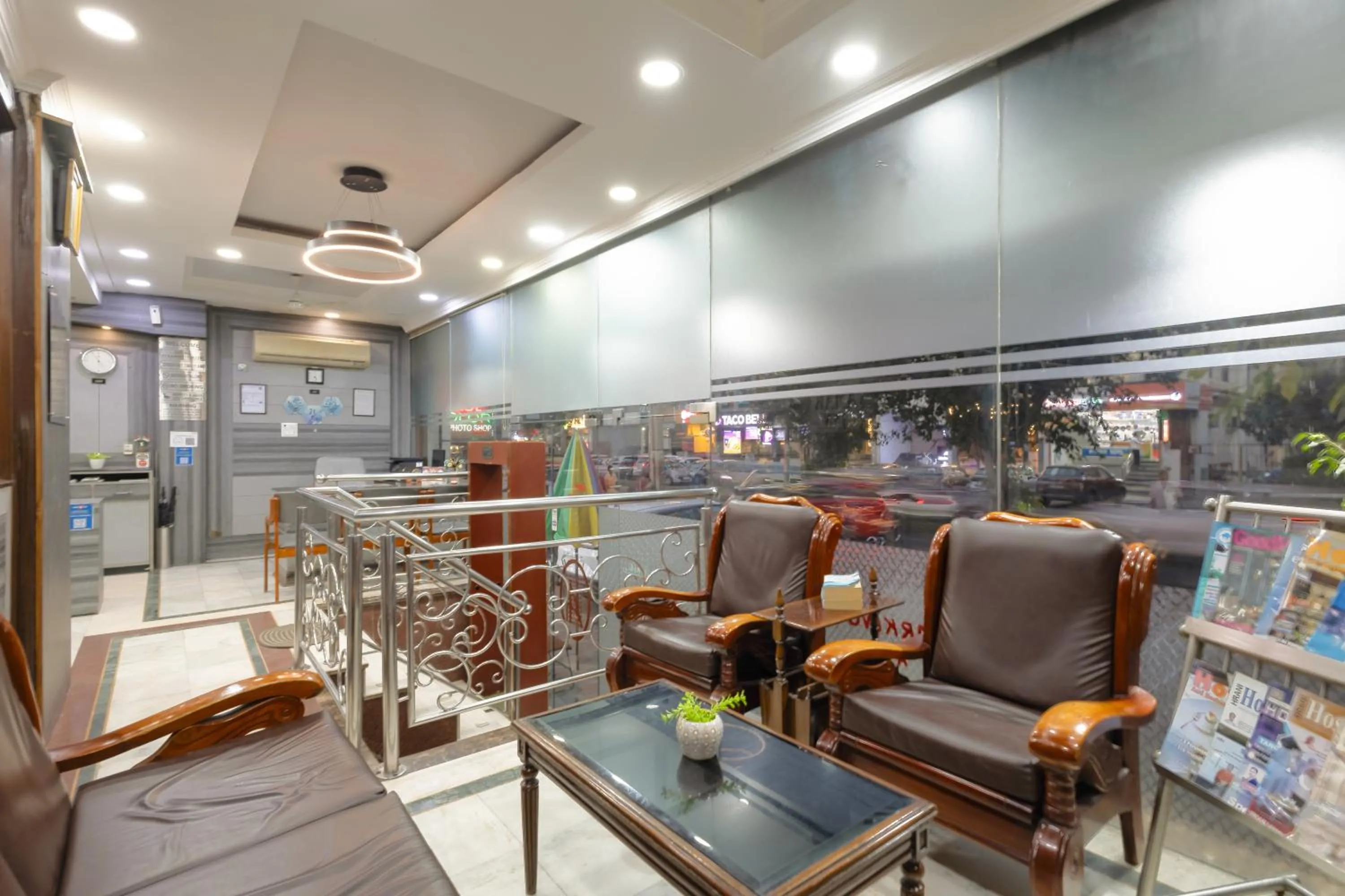 TV and multimedia in Hotel Amar Inn by Quadis - Lajpat Nagar