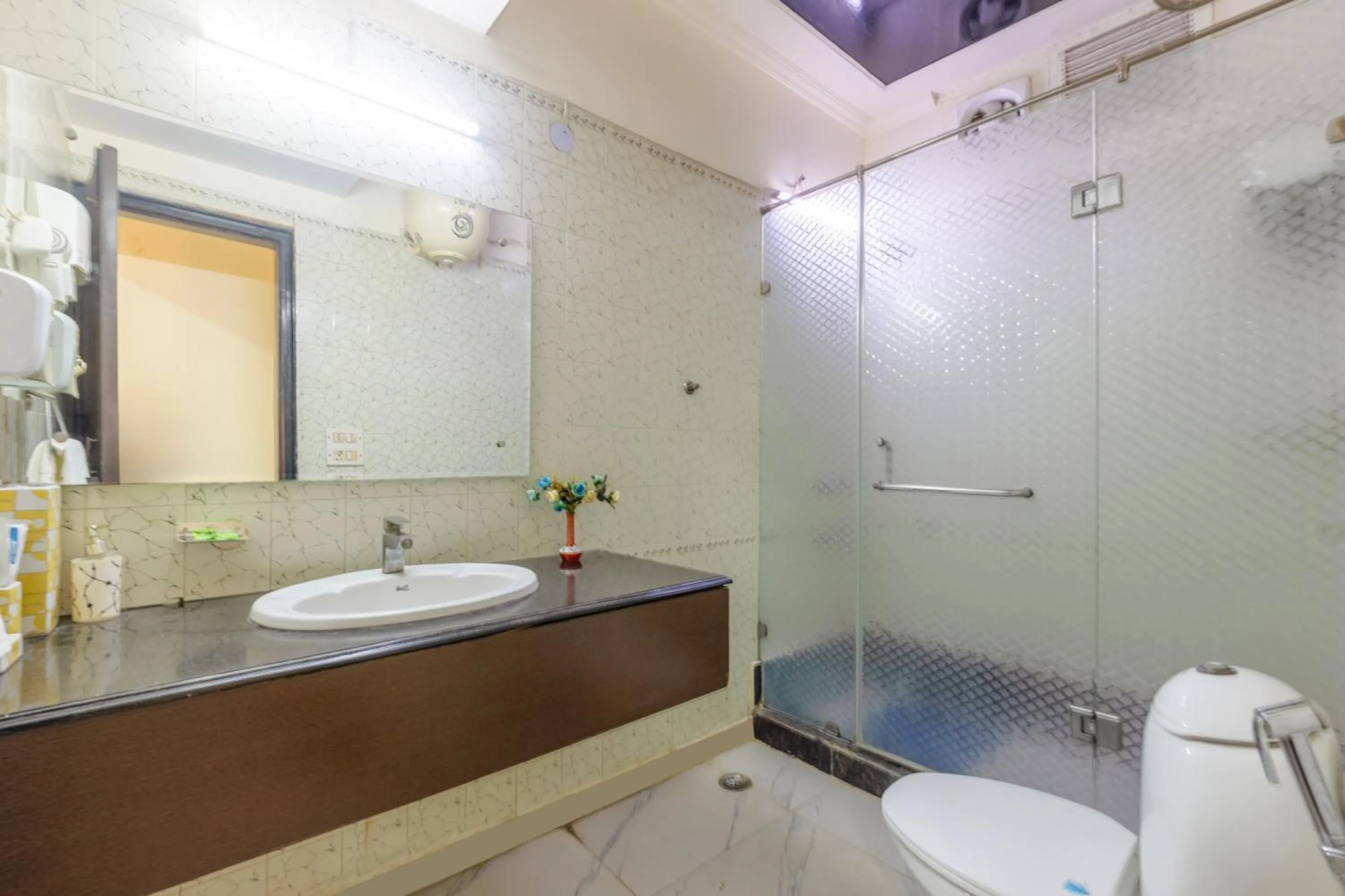 Shower in Hotel Amar Inn by Quadis - Lajpat Nagar