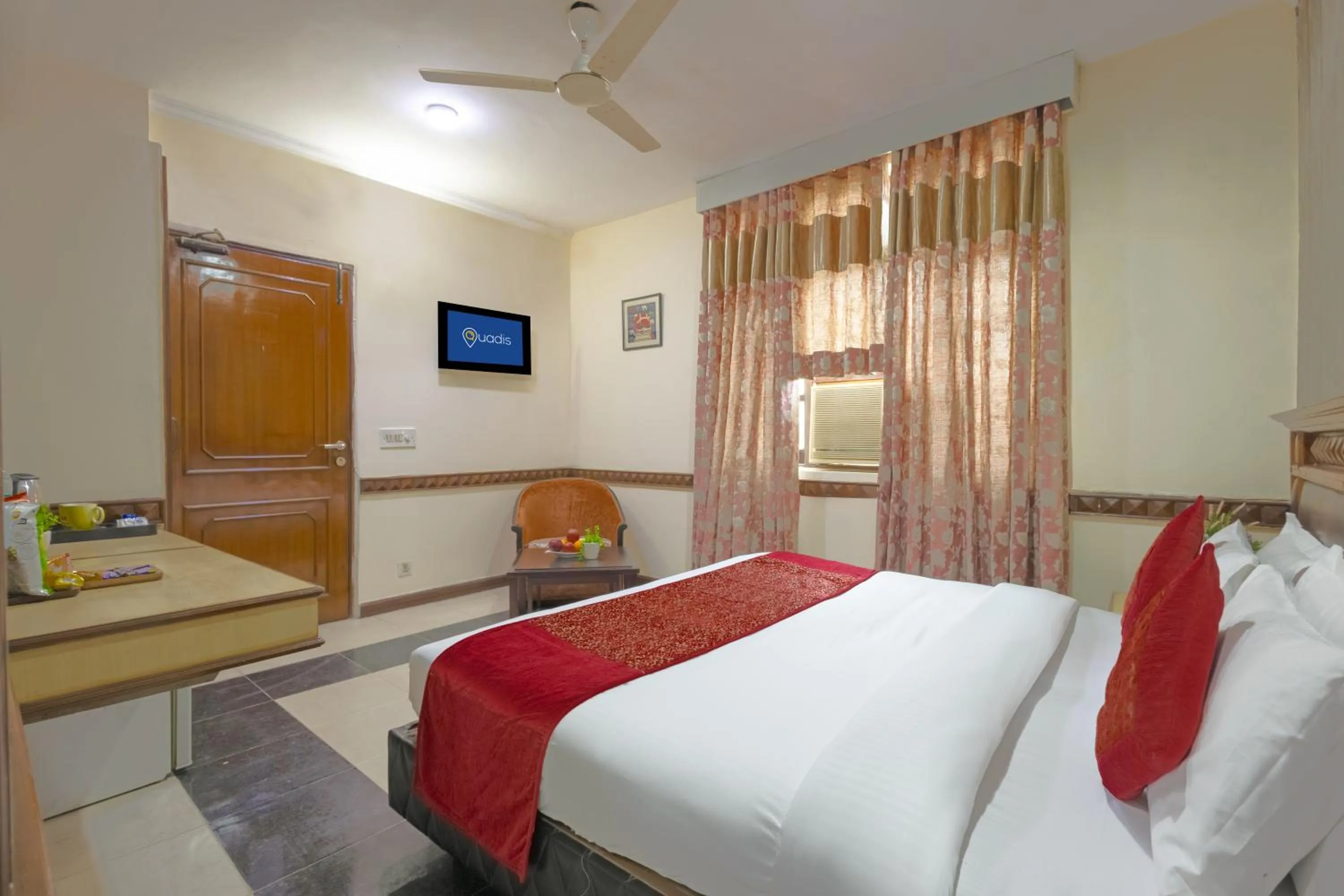 Bed in Hotel Amar Inn by Quadis - Lajpat Nagar