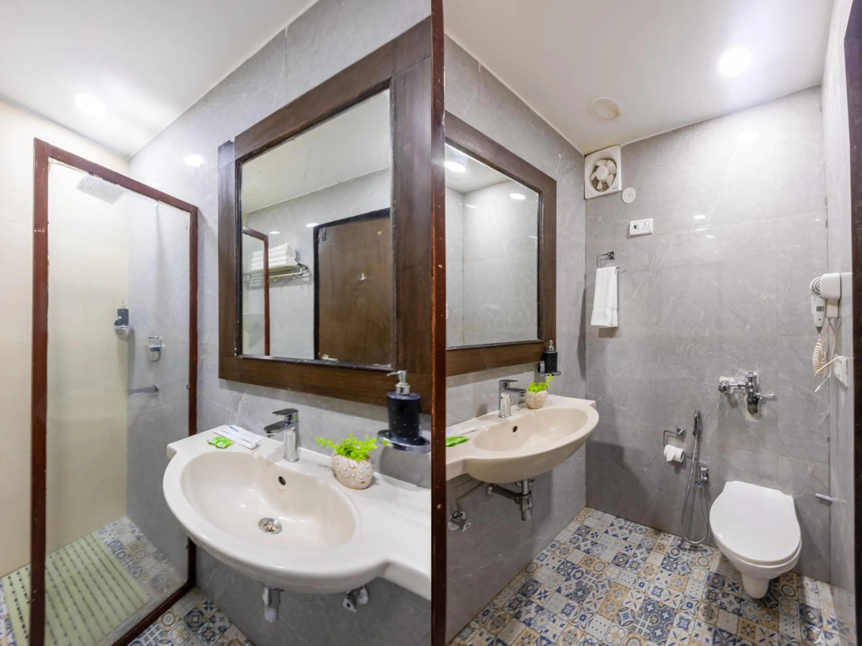 Shower in Hotel Amar Inn by Quadis - Lajpat Nagar
