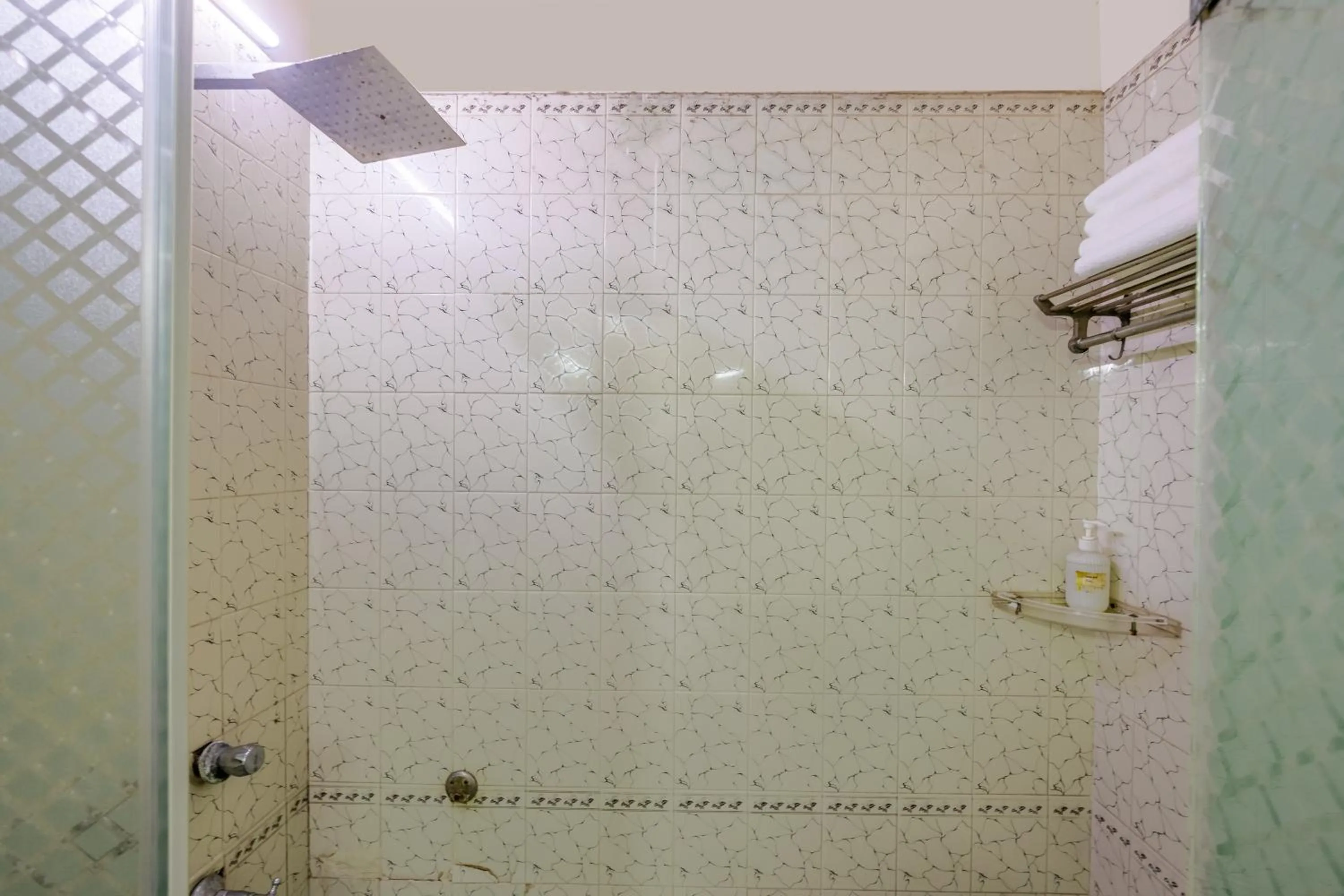 Shower in Hotel Amar Inn by Quadis - Lajpat Nagar