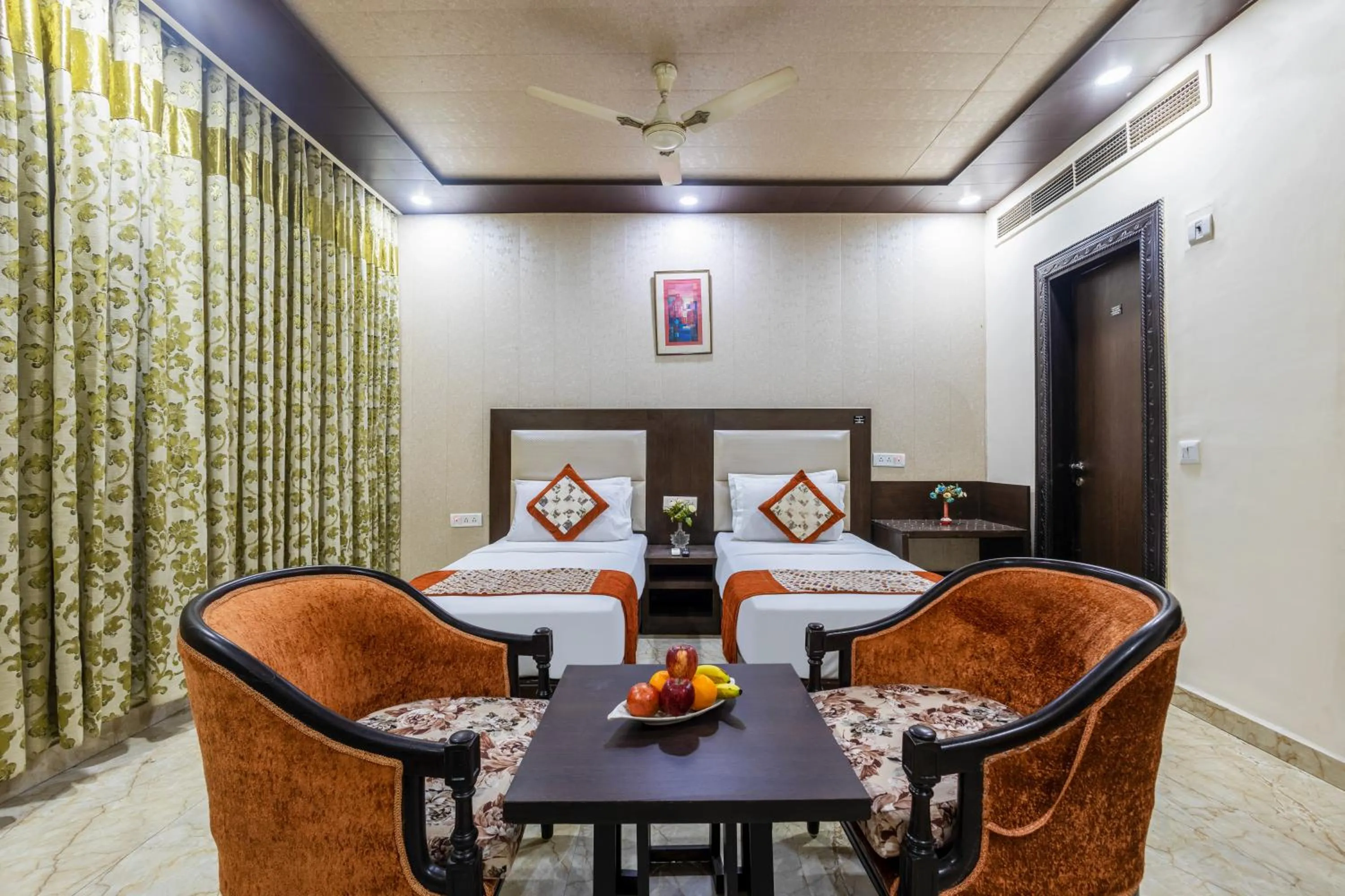 Living room in Hotel Amar Inn by Quadis - Lajpat Nagar