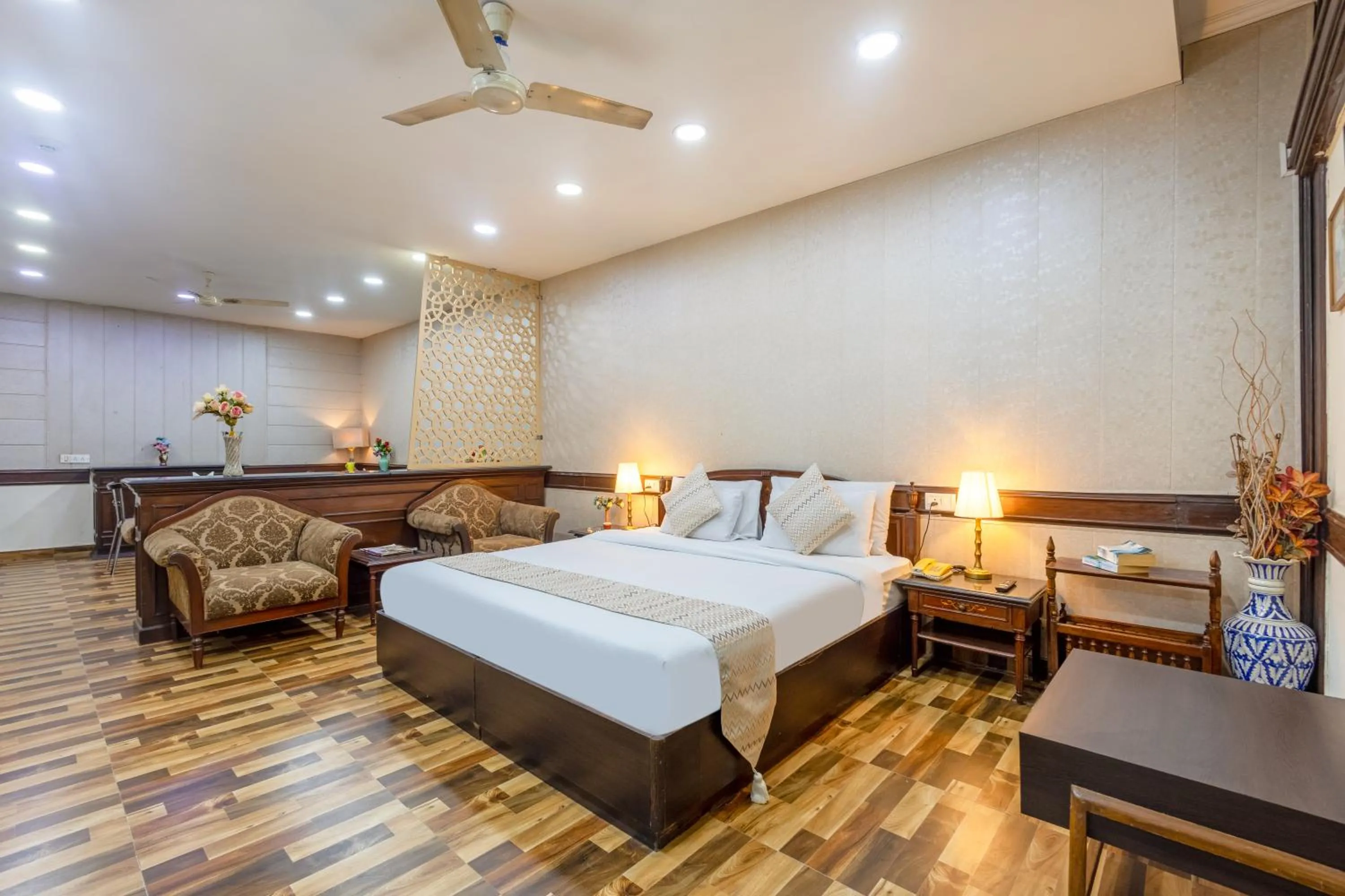 Bed in Hotel Amar Inn by Quadis - Lajpat Nagar