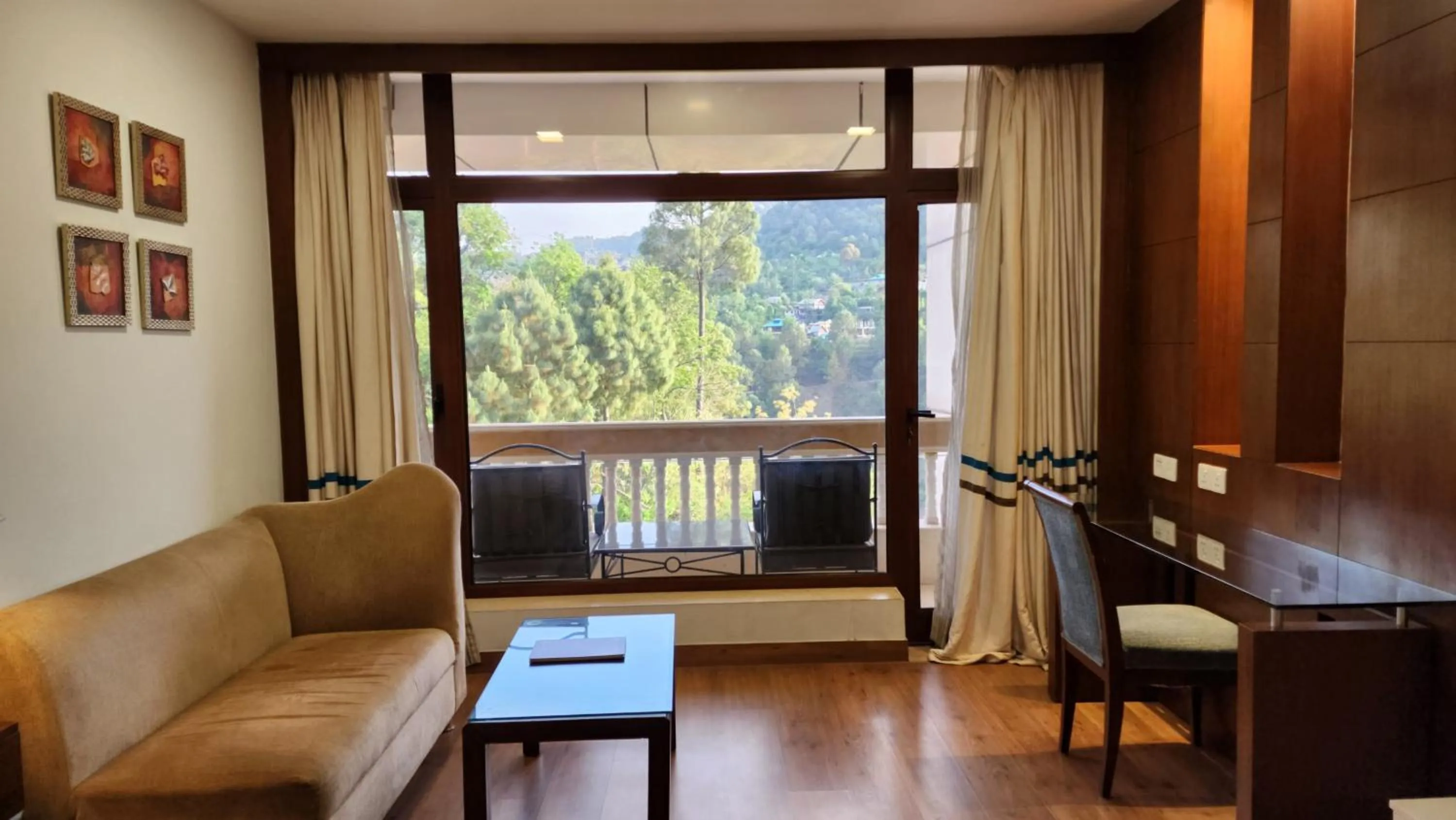 Hotel Royal Ark - Kasauli