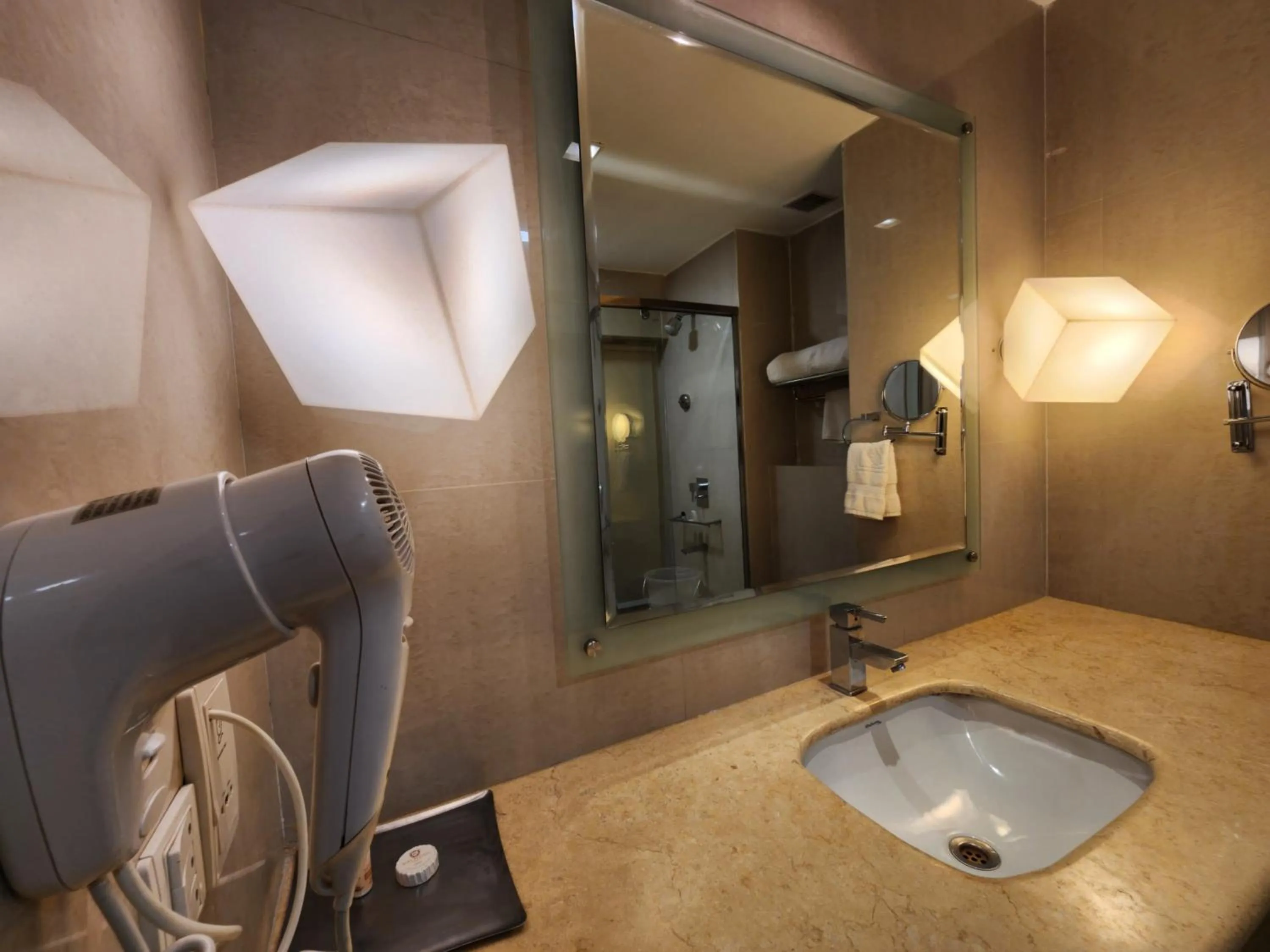 Hotel Royal Ark - Kasauli