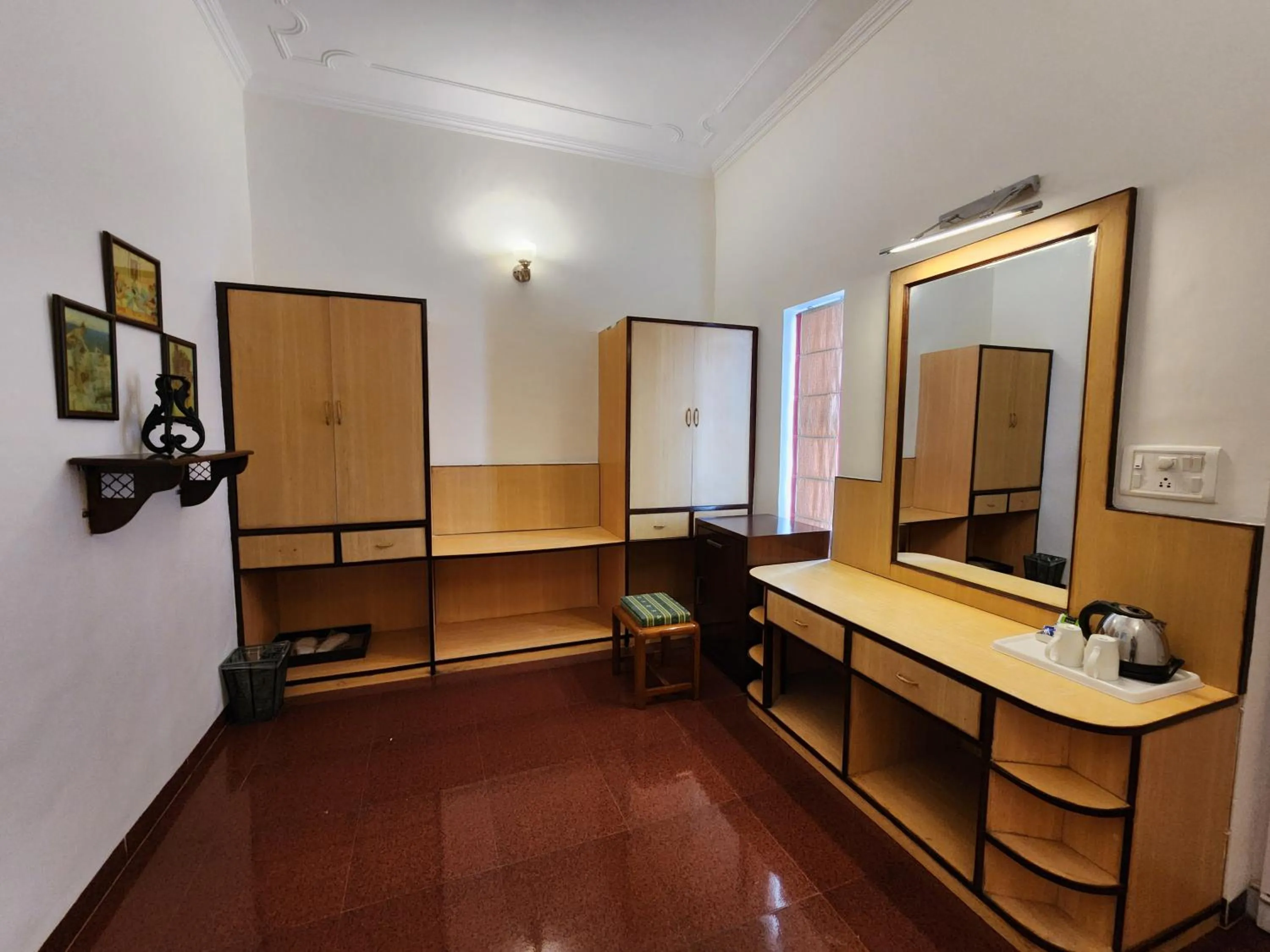 Hotel Royal Ark - Kasauli