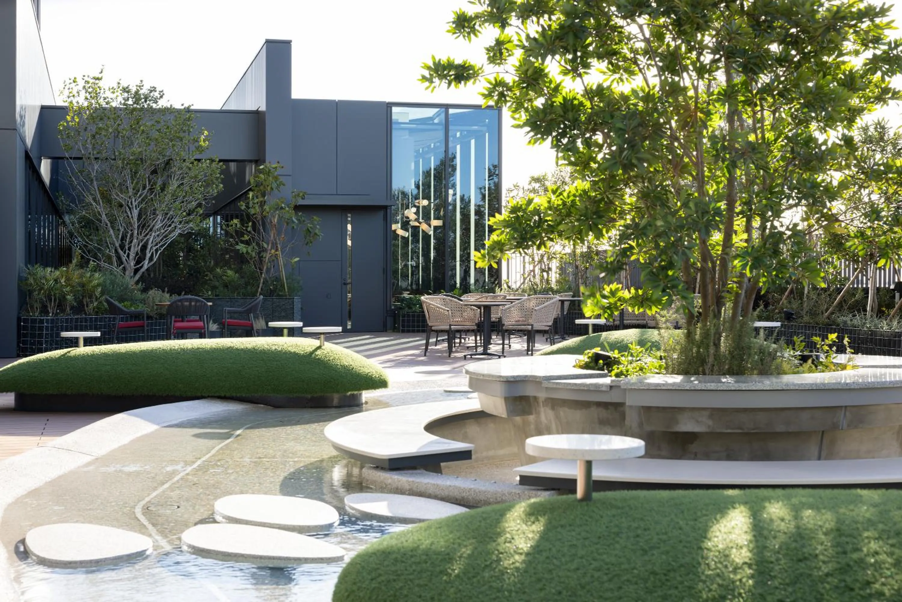 Balcony/Terrace in OMO5 Tokyo Gotanda by Hoshino Resorts