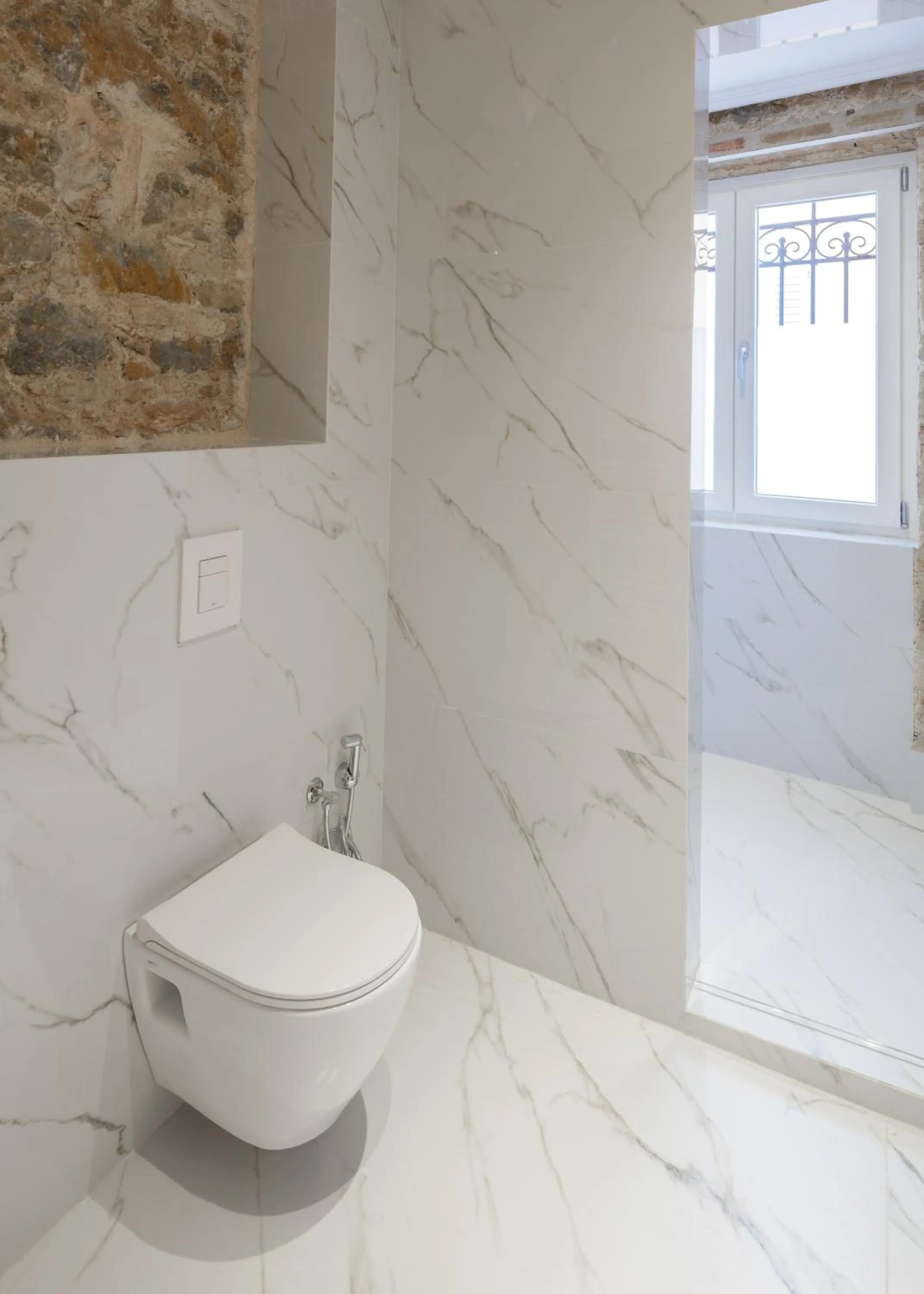 Bathroom in La Divina