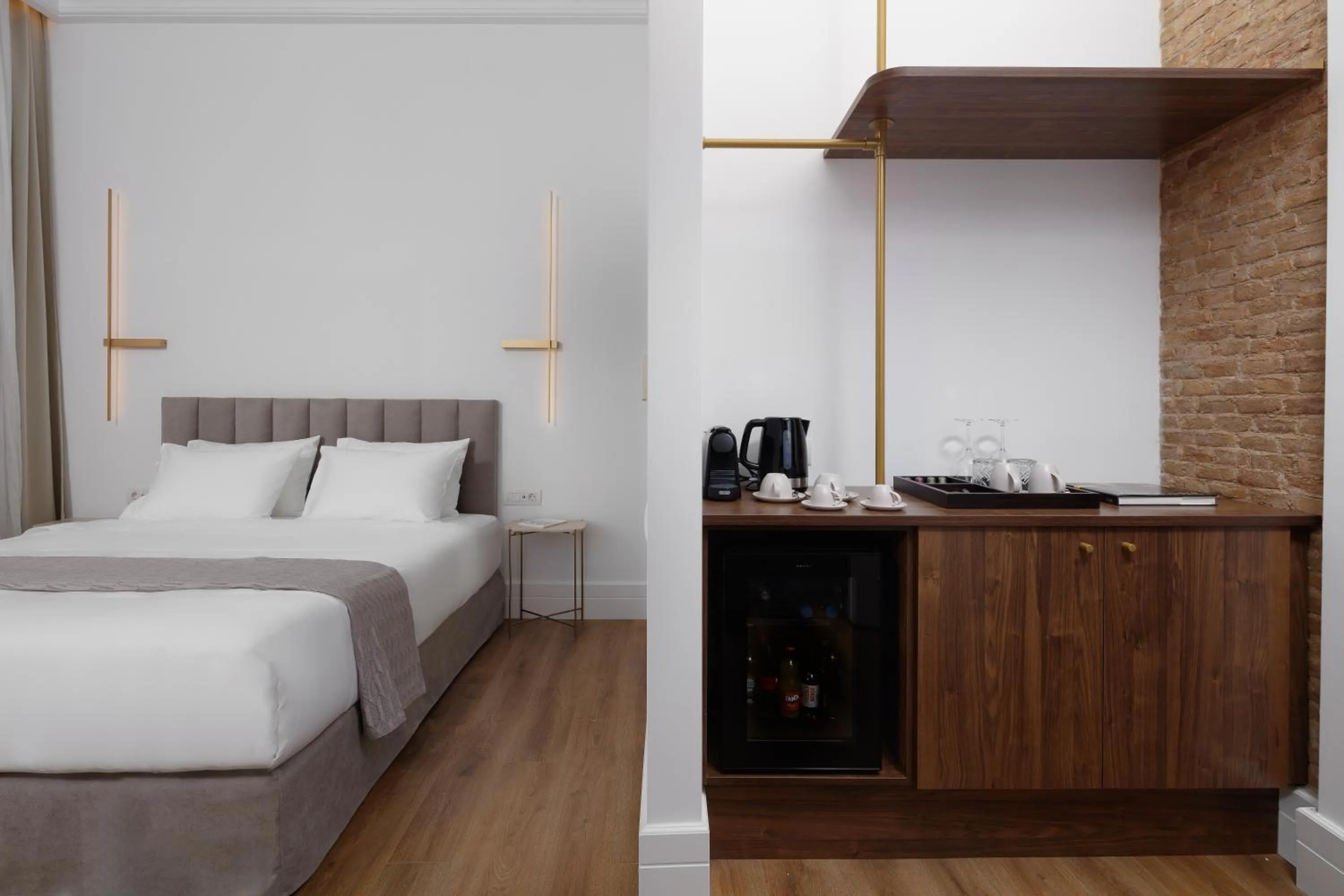 Photo of the whole room in La Divina