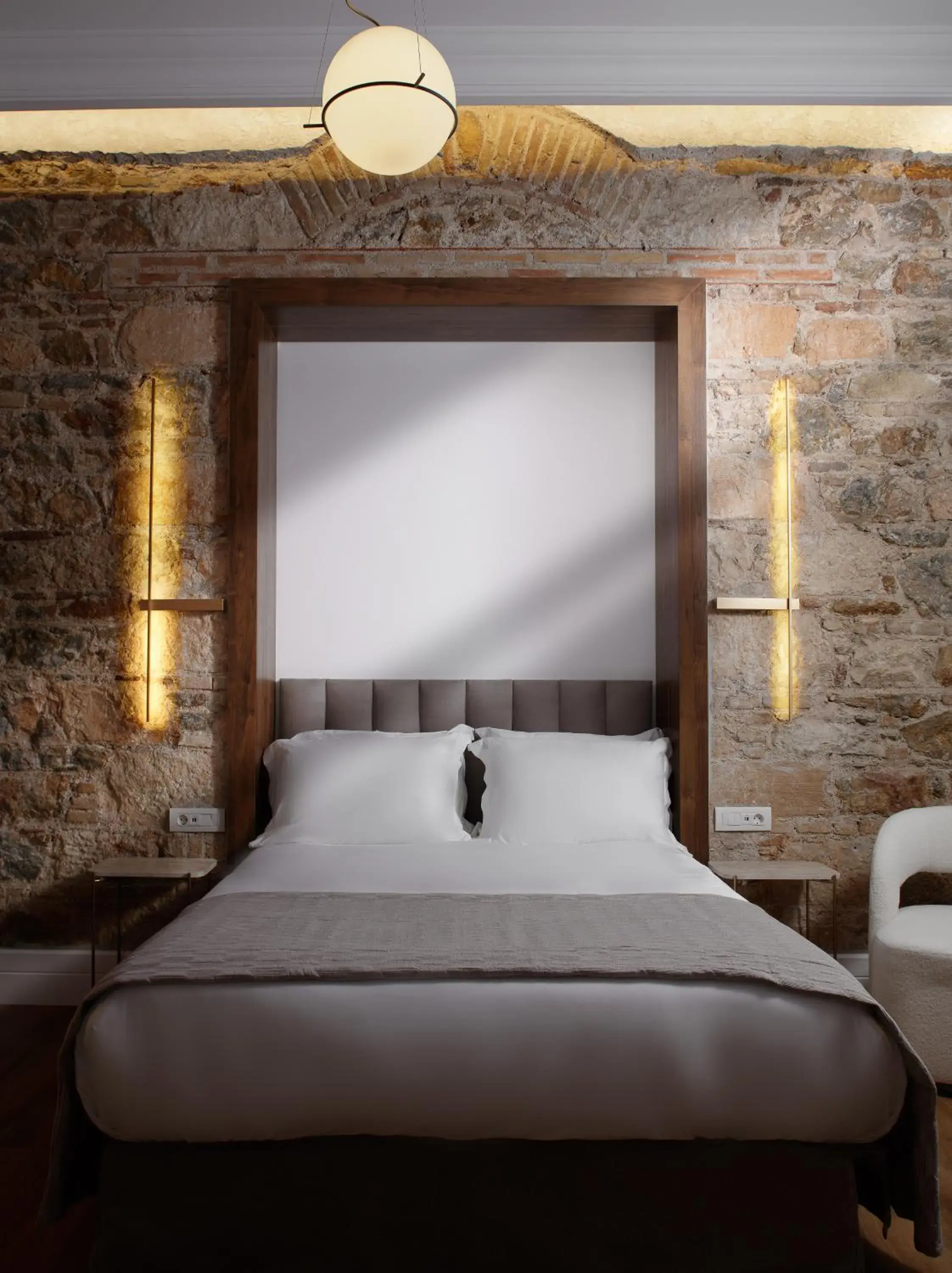 Photo of the whole room, Bed in La Divina Photo of the whole room, Bed in La Divina