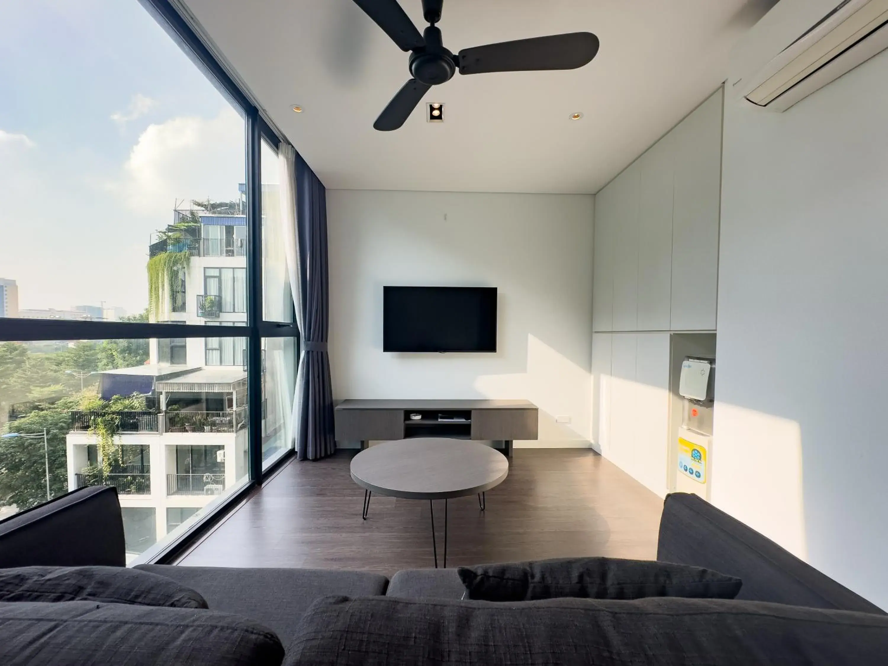 Hazuki, Modern Minimalist Apartment Hazuki, Modern Minimalist Apartment