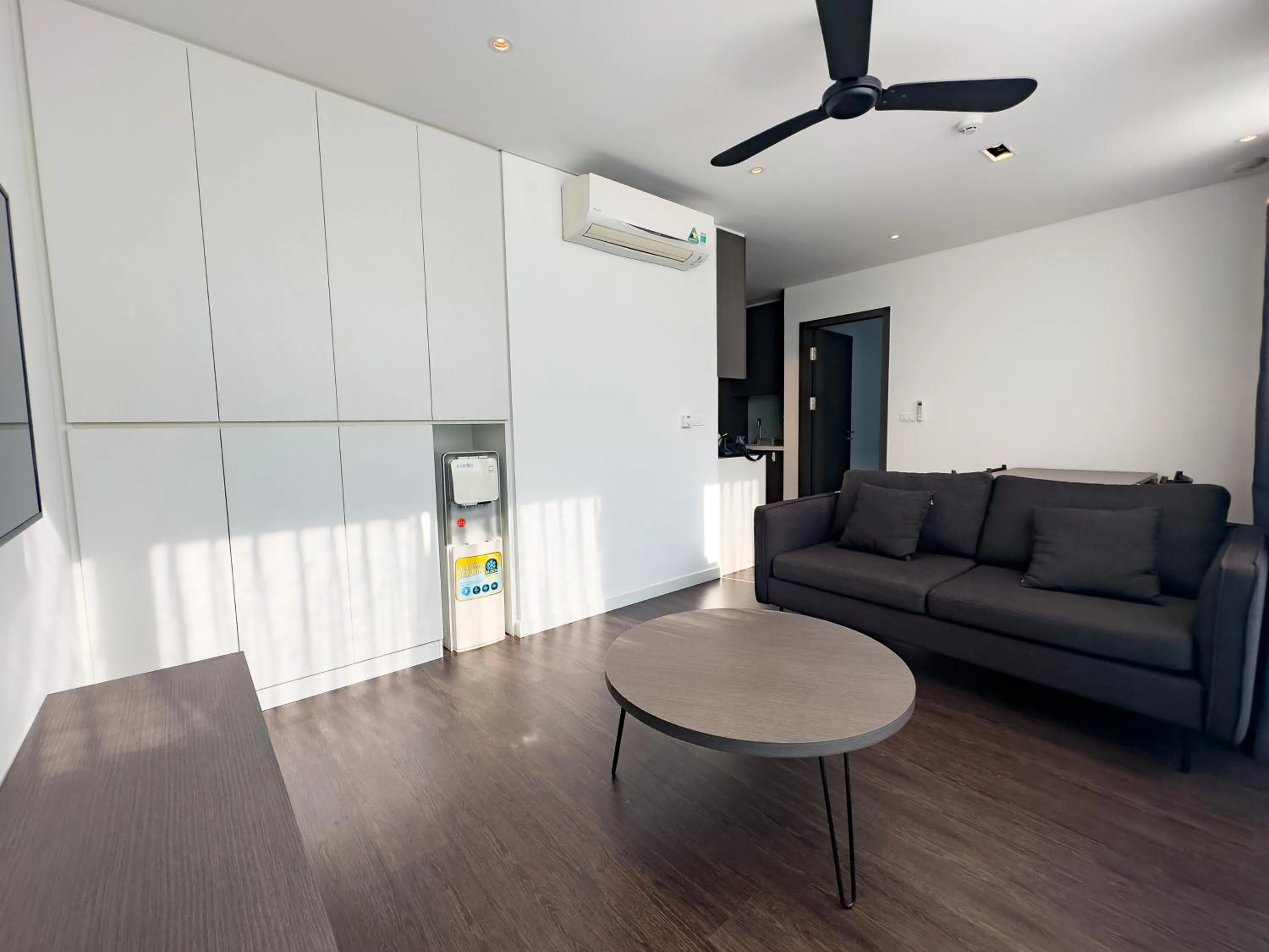 Hazuki, Modern Minimalist Apartment