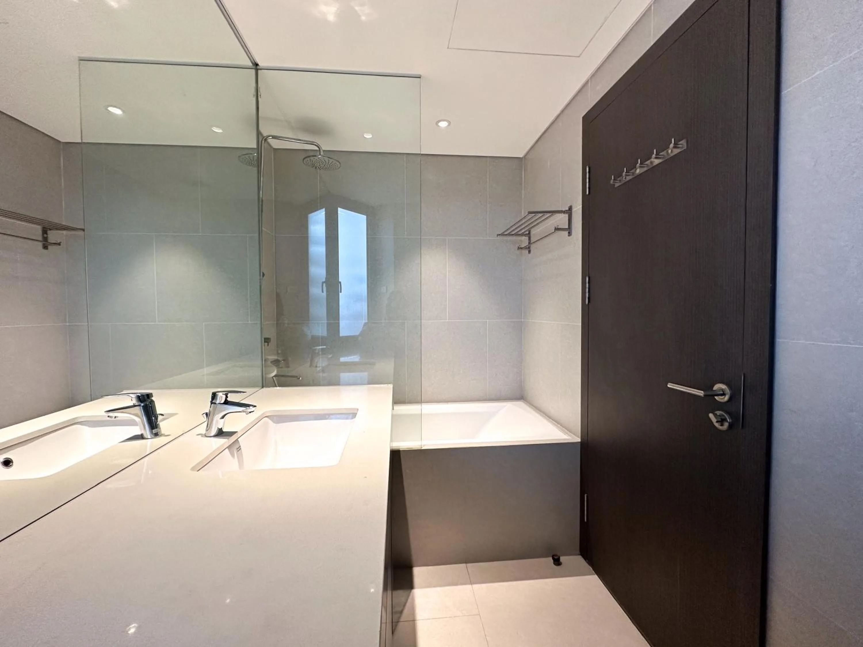 Hazuki, Modern Minimalist Apartment