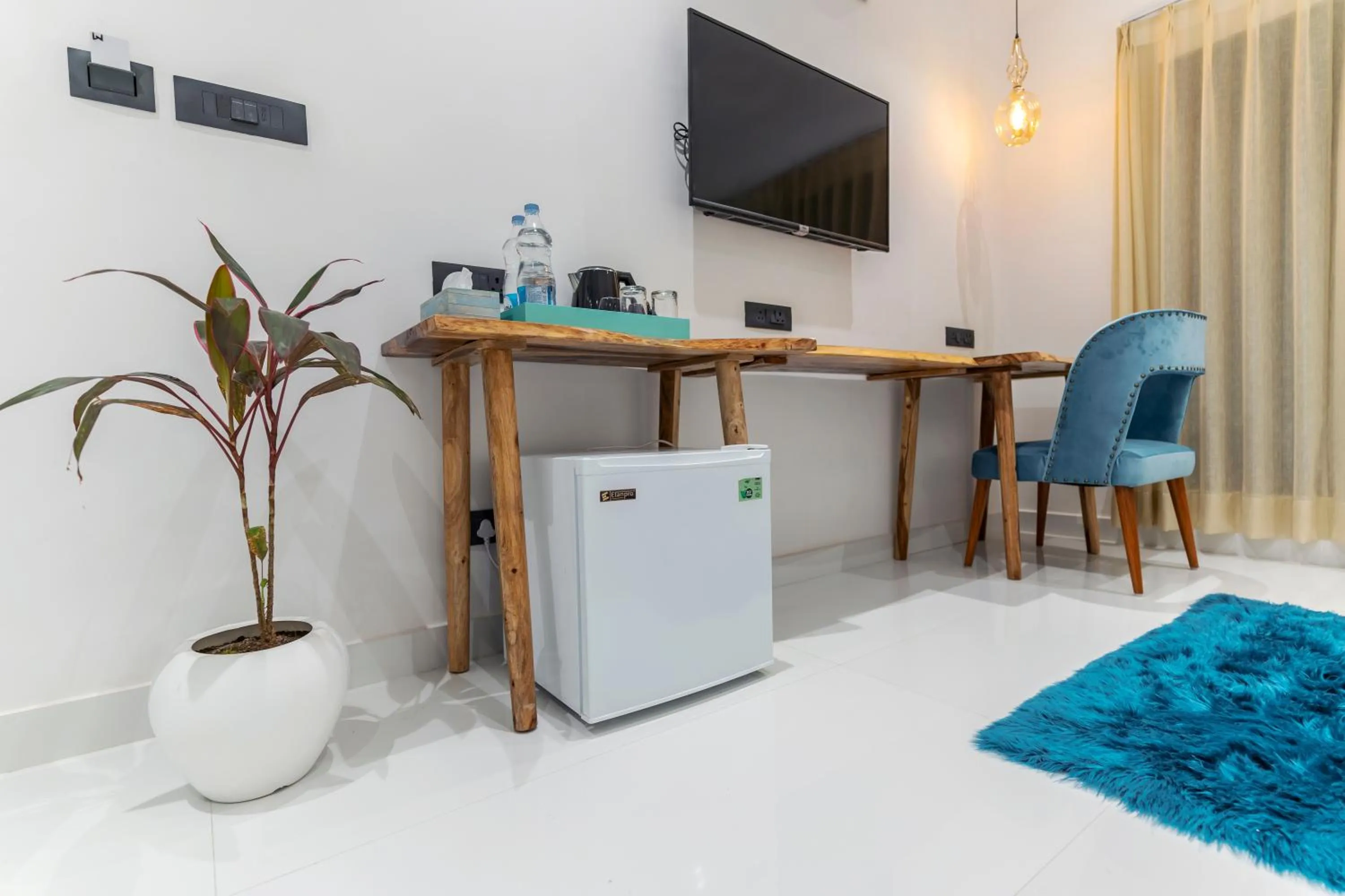 TV and multimedia in Moustache Udaipur Luxuria