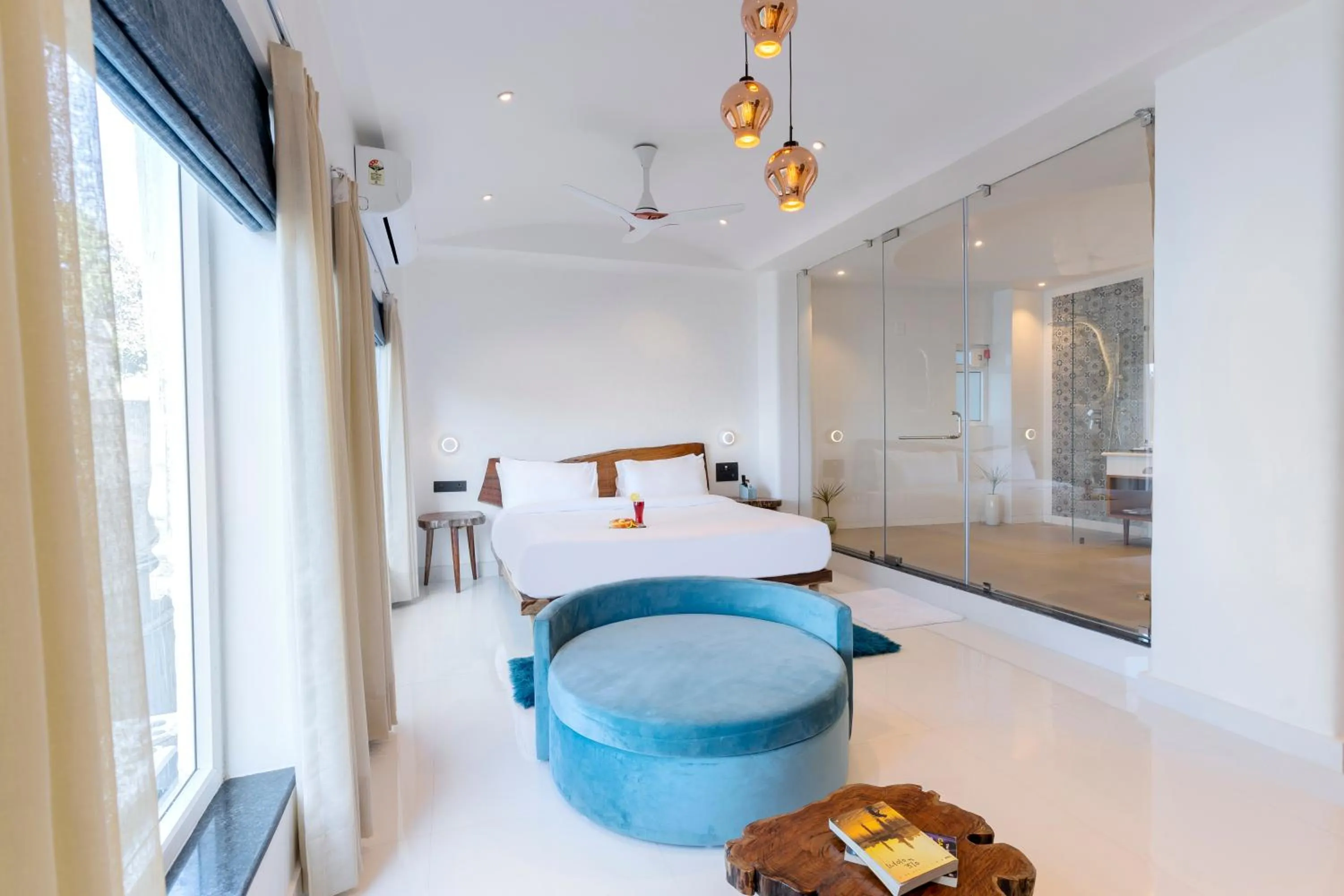 Photo of the whole room, Bed in Moustache Udaipur Luxuria