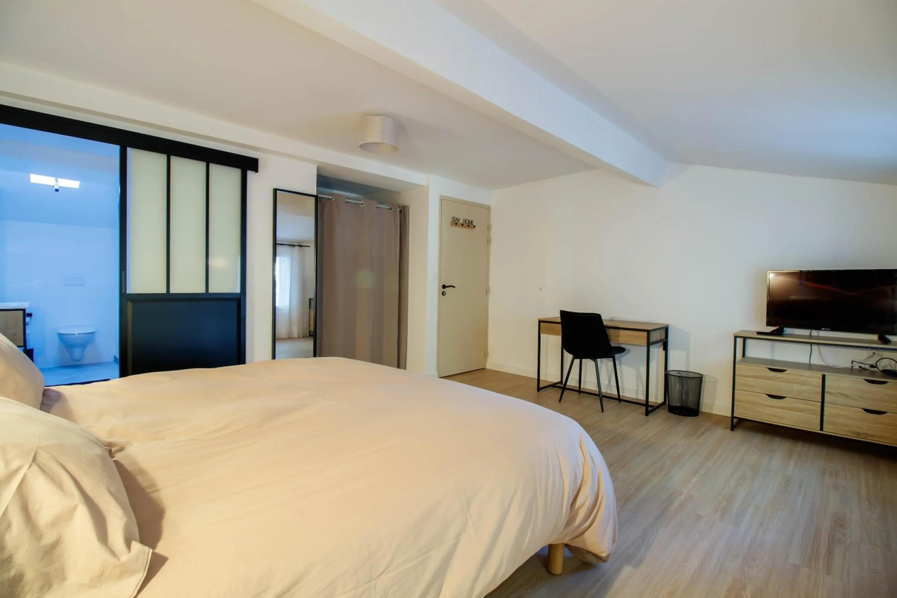 TV and multimedia, Bed in O'Bonheur de Hamma