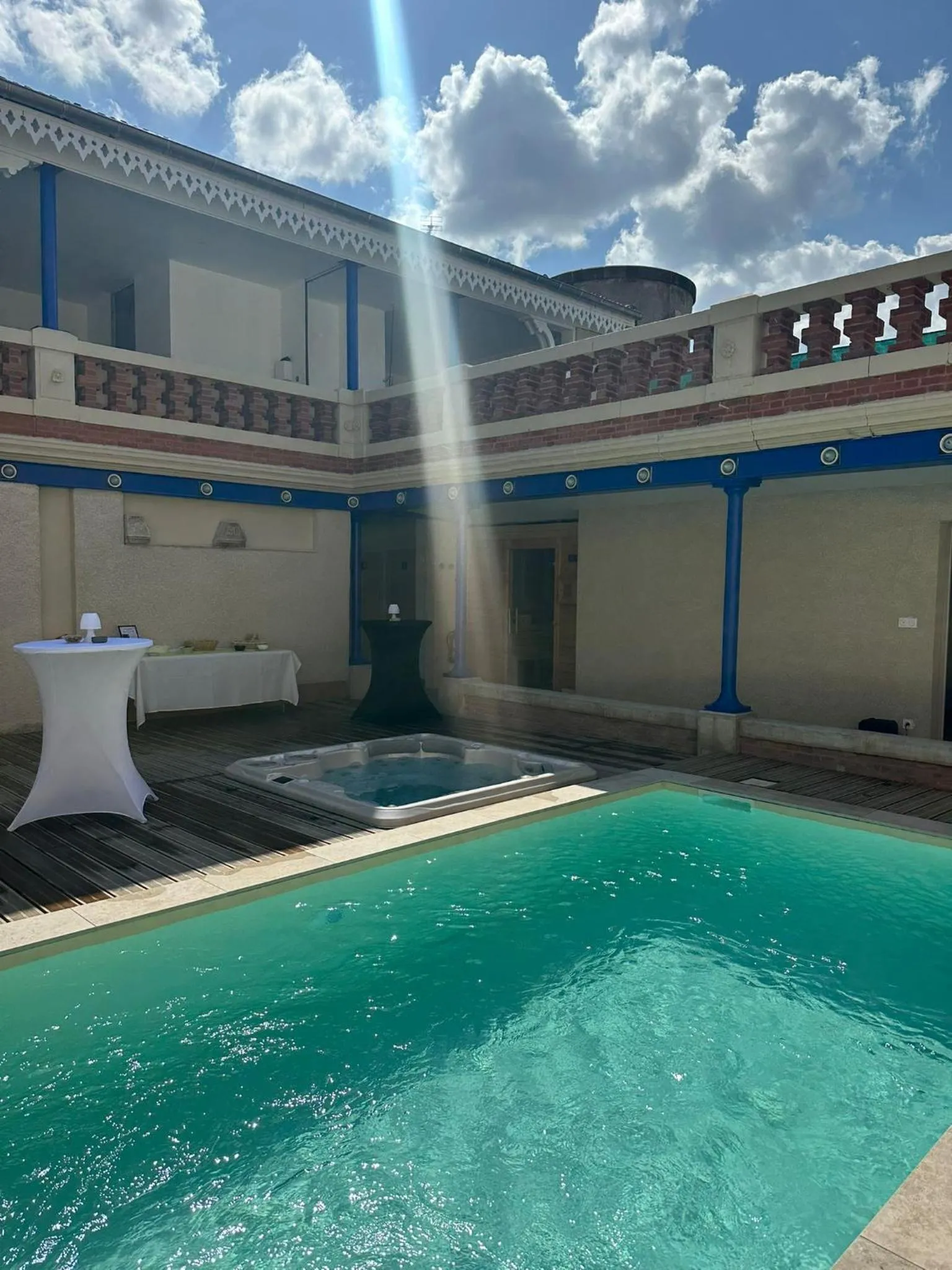 Hot Tub in O'Bonheur de Hamma