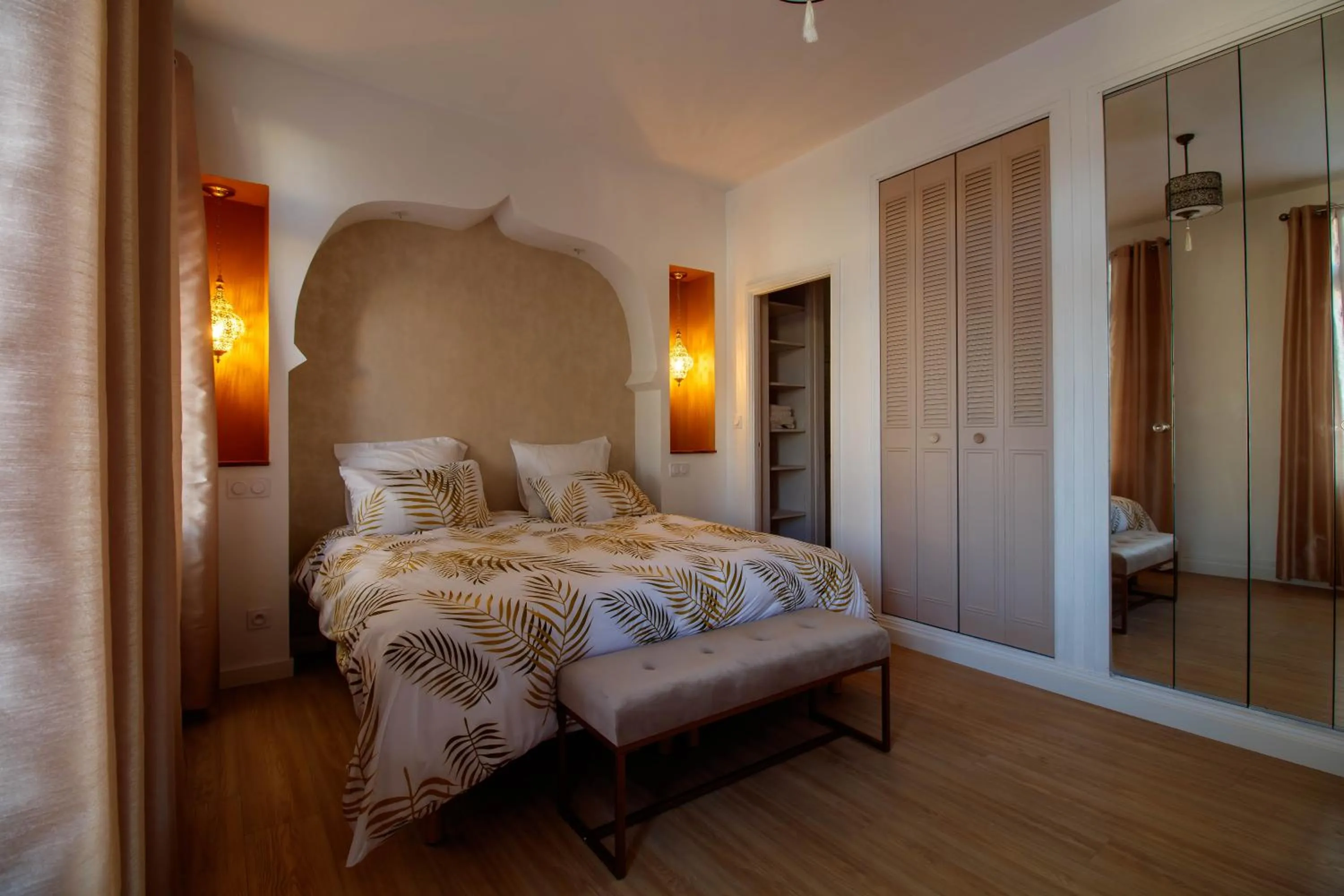 Photo of the whole room, Bed in O'Bonheur de Hamma