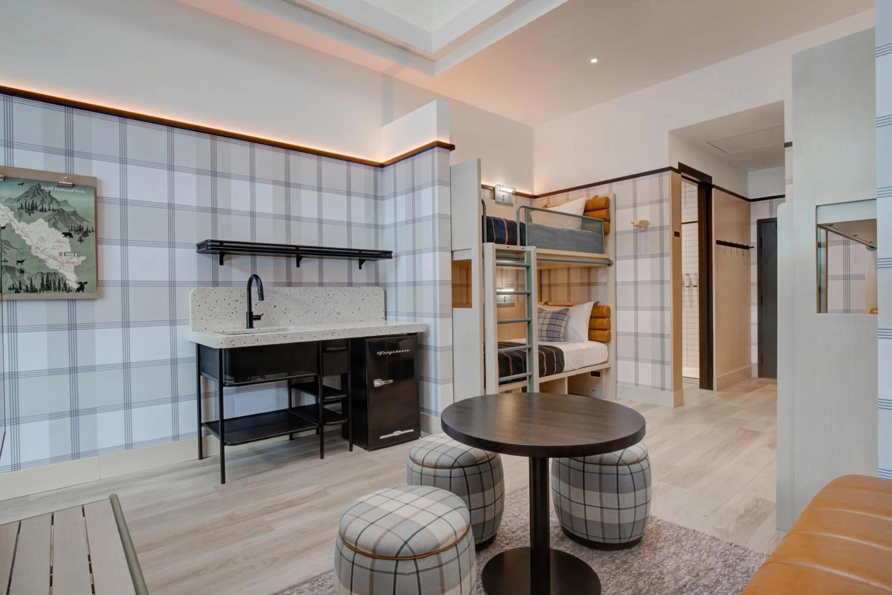 Photo of the whole room in Moxy Banff