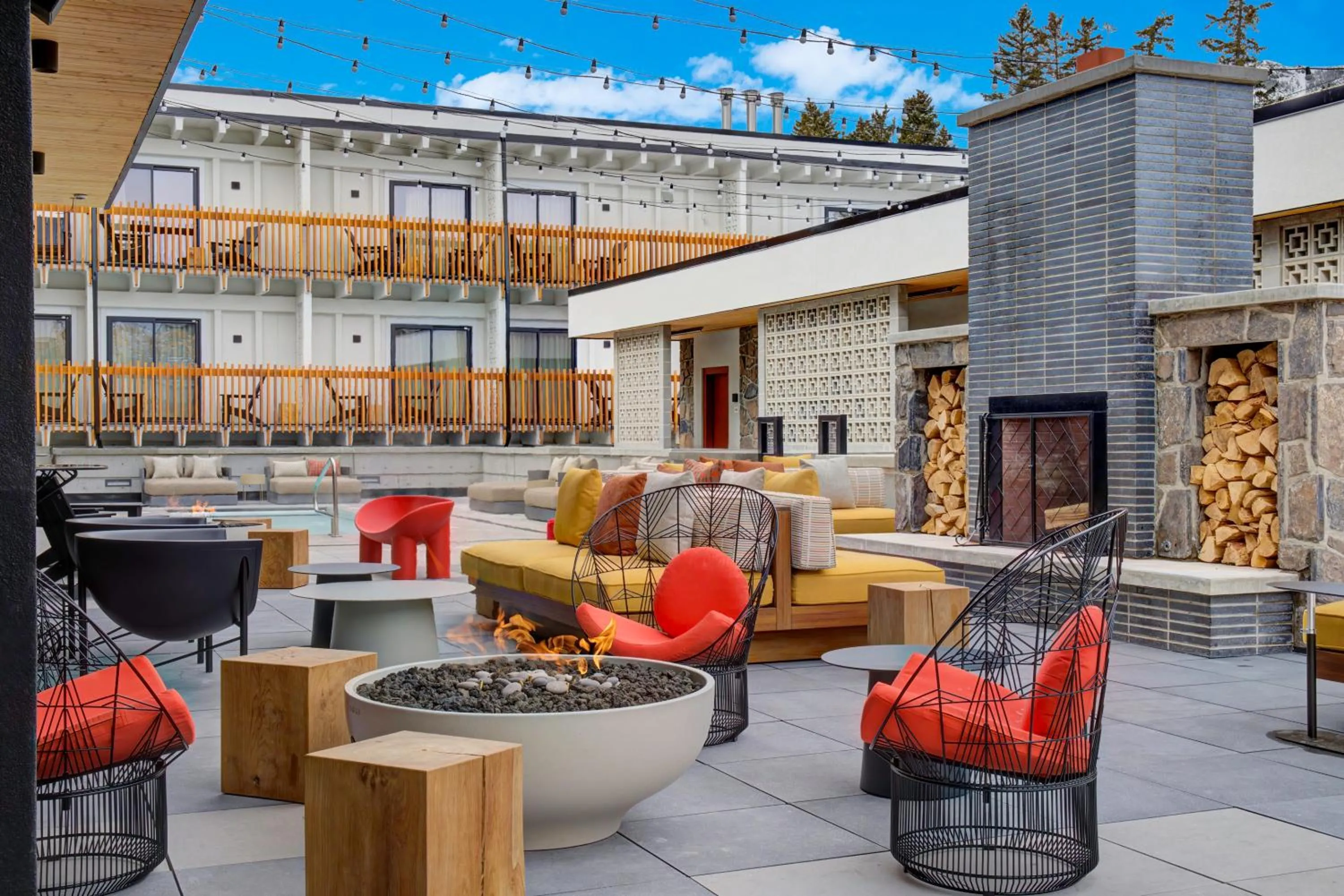 Balcony/Terrace in Moxy Banff