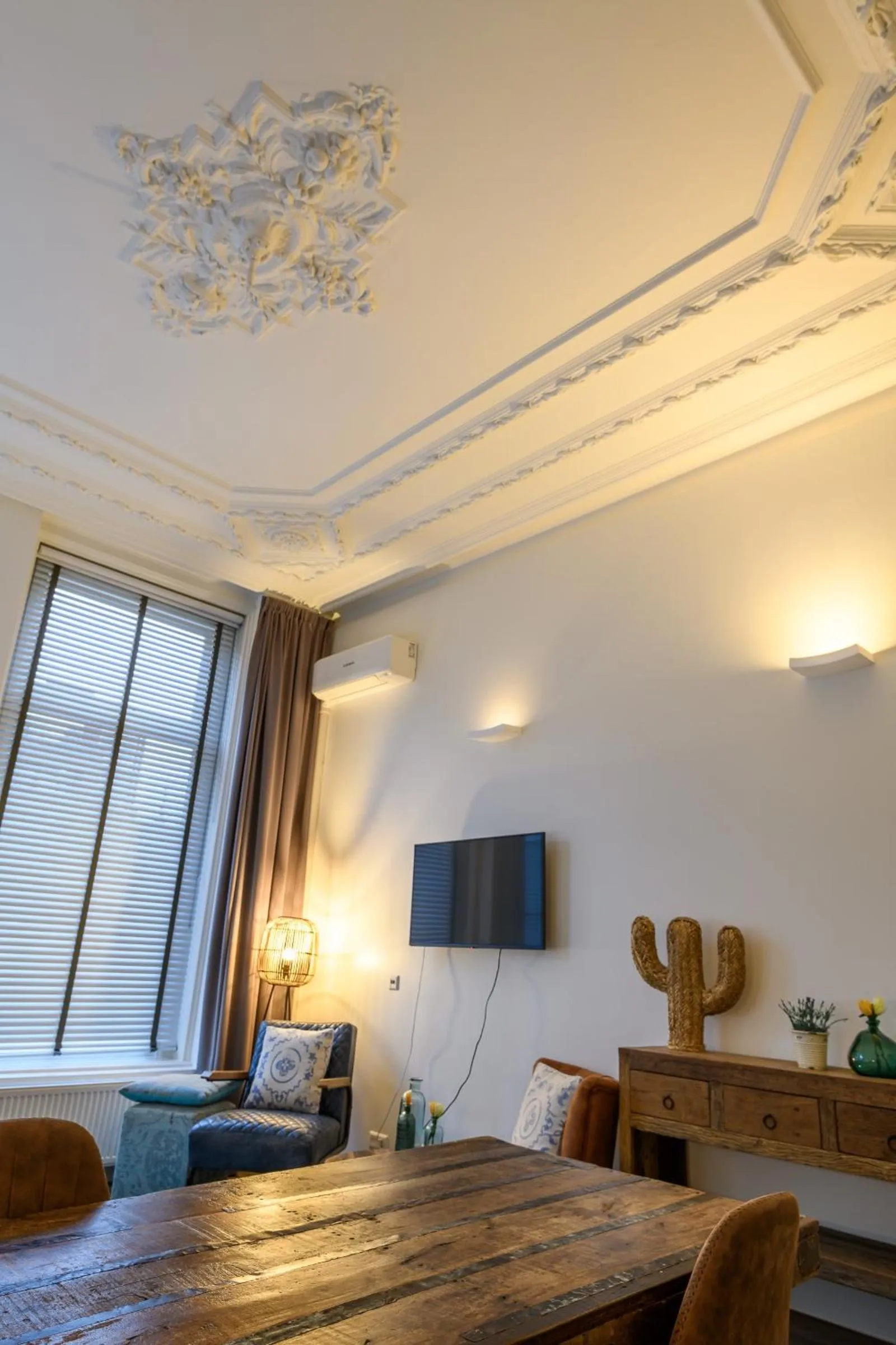 TV and multimedia in Hotel Oranjestaete