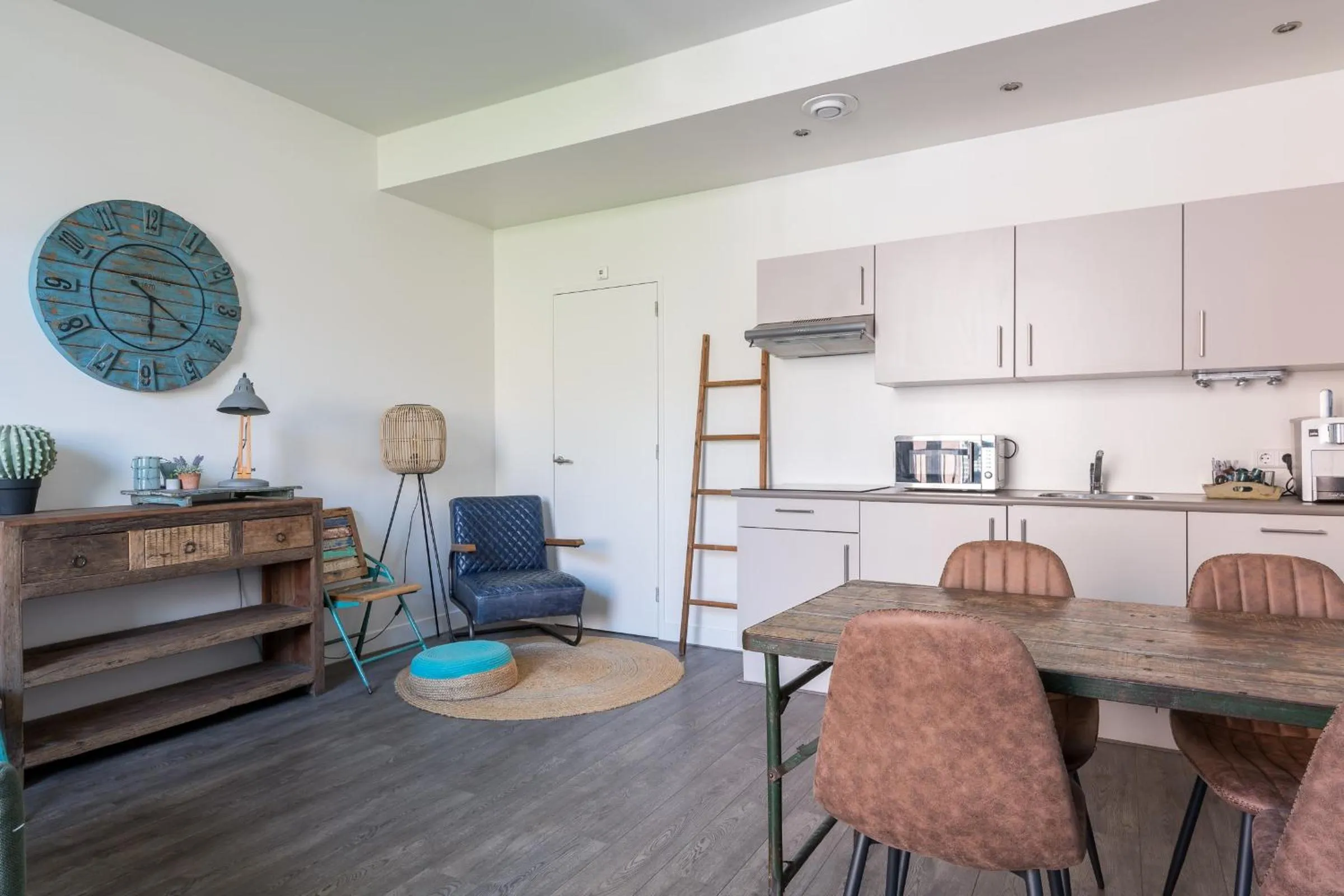Kitchen or kitchenette in Hotel Oranjestaete