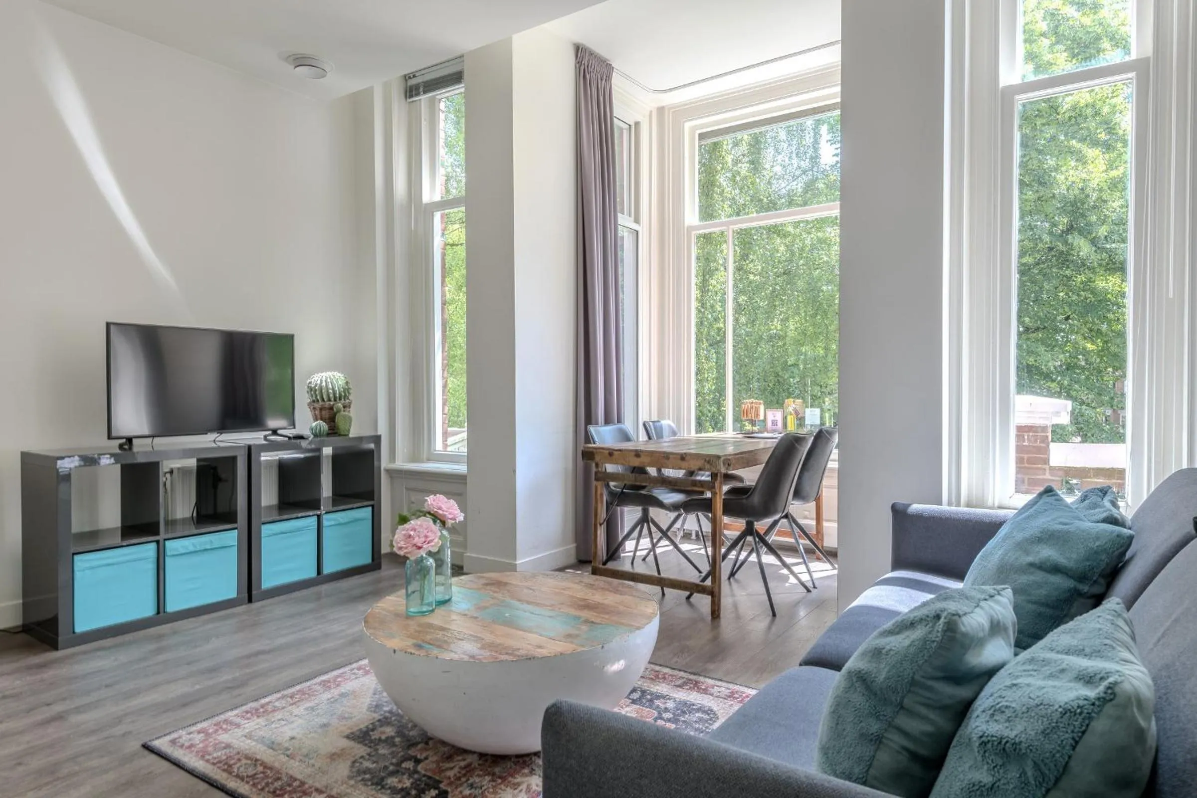 TV and multimedia in Hotel Oranjestaete