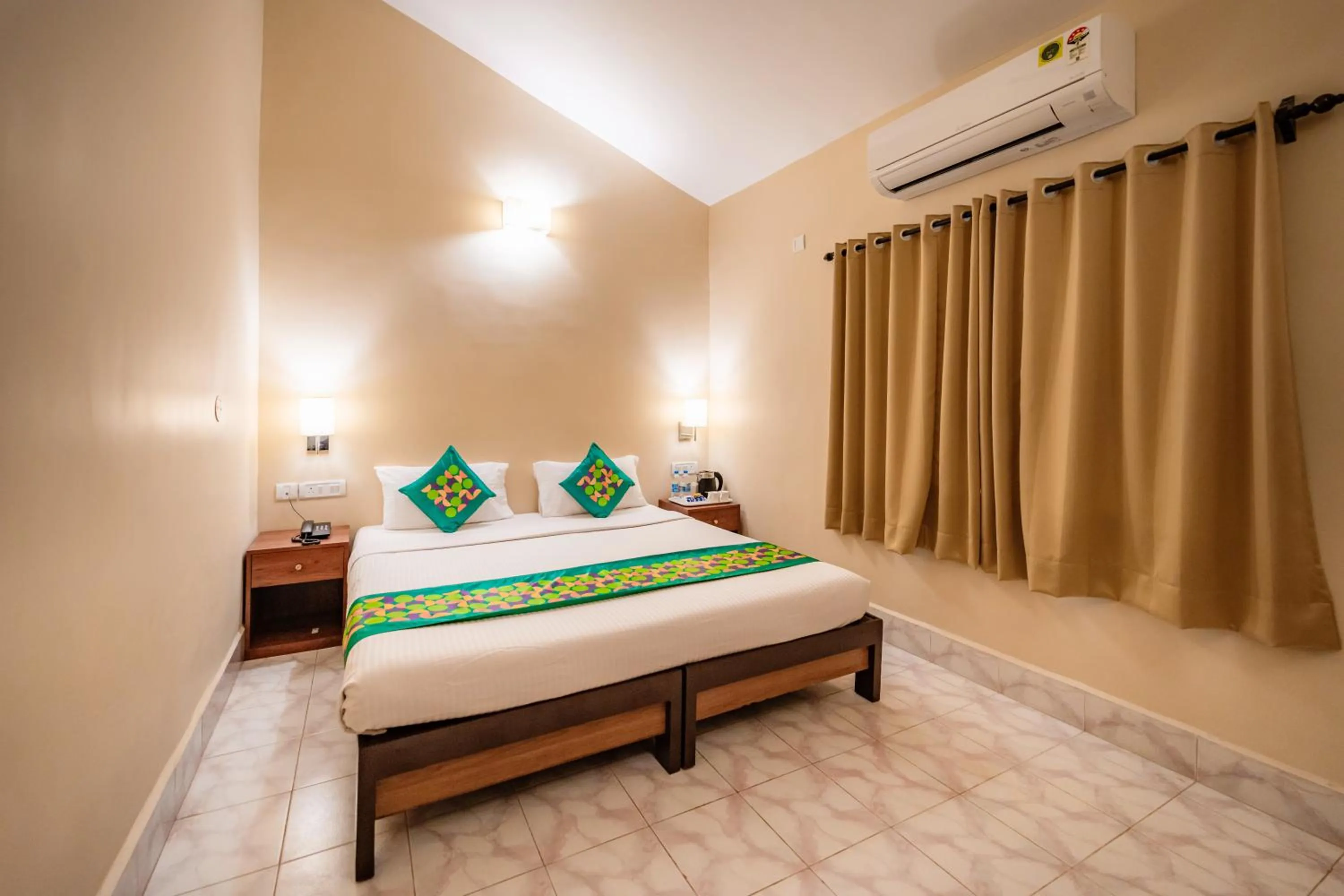 Bedroom, Bed in Treebo Sunshine Beach Resort