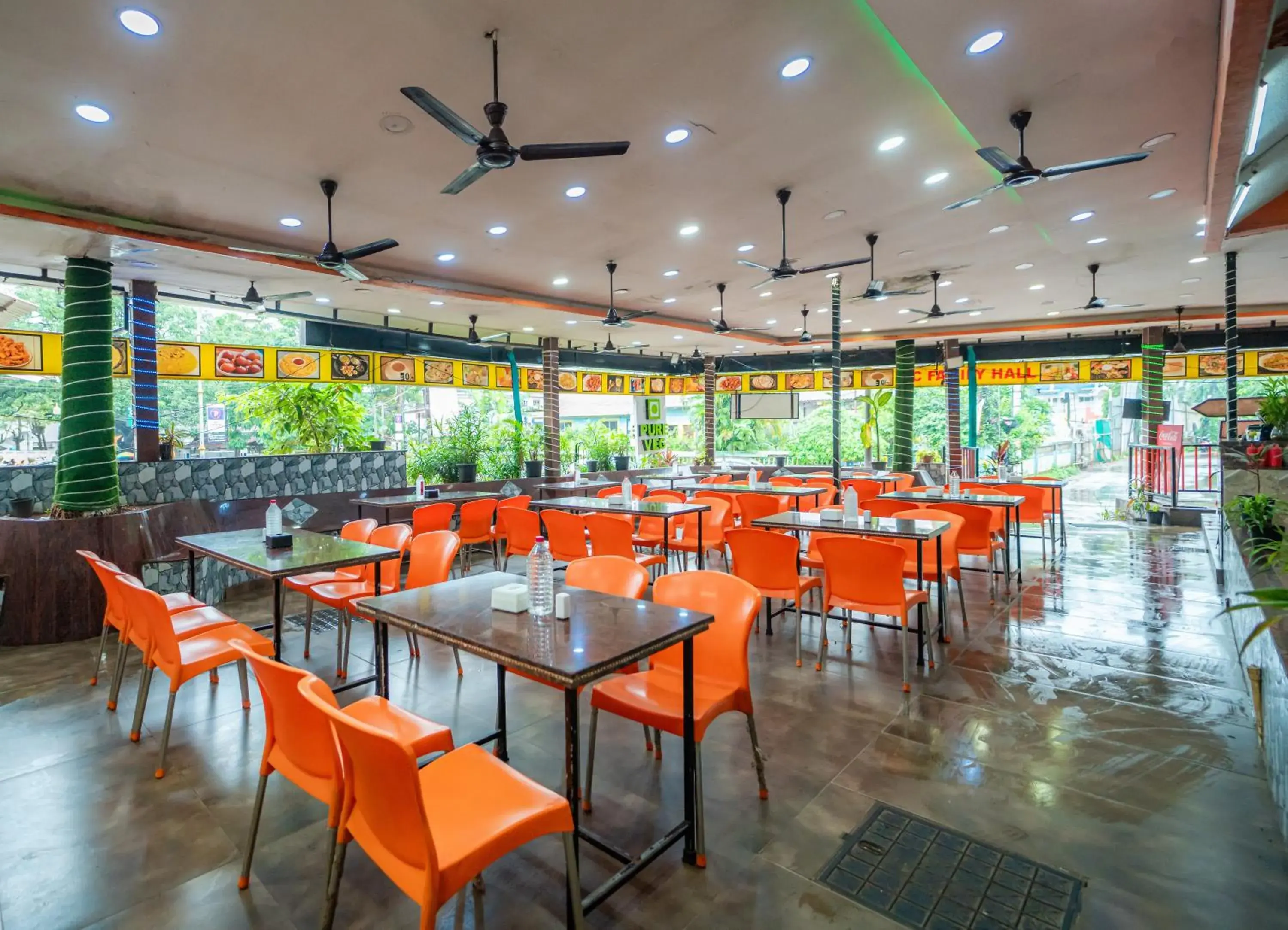 Restaurant/places to eat in Treebo Sunshine Beach Resort Restaurant/places to eat in Treebo Sunshine Beach Resort