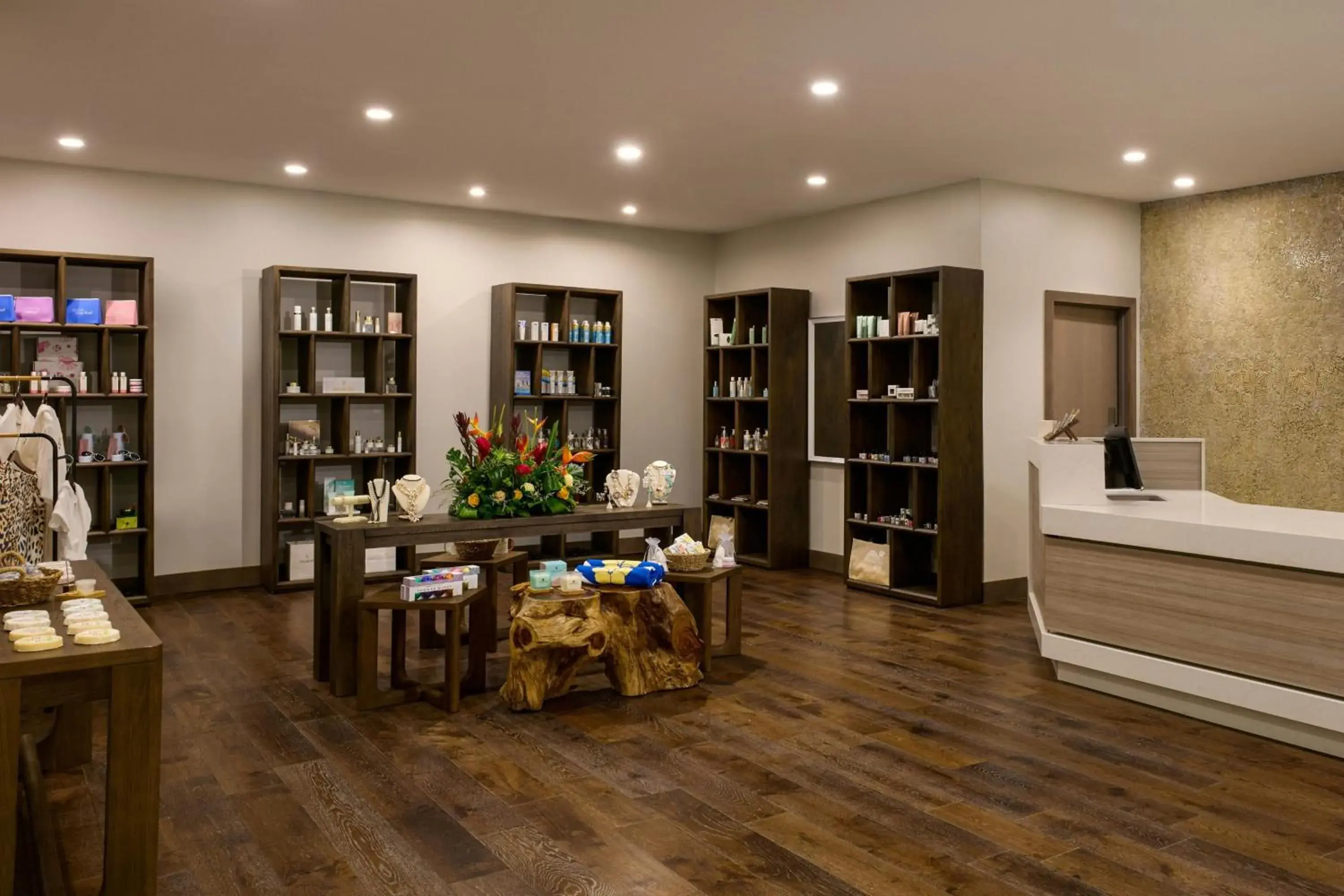 Spa and wellness centre/facilities in JW Marriott St Maarten Beach Resort & Spa Spa and wellness centre/facilities in JW Marriott St Maarten Beach Resort & Spa