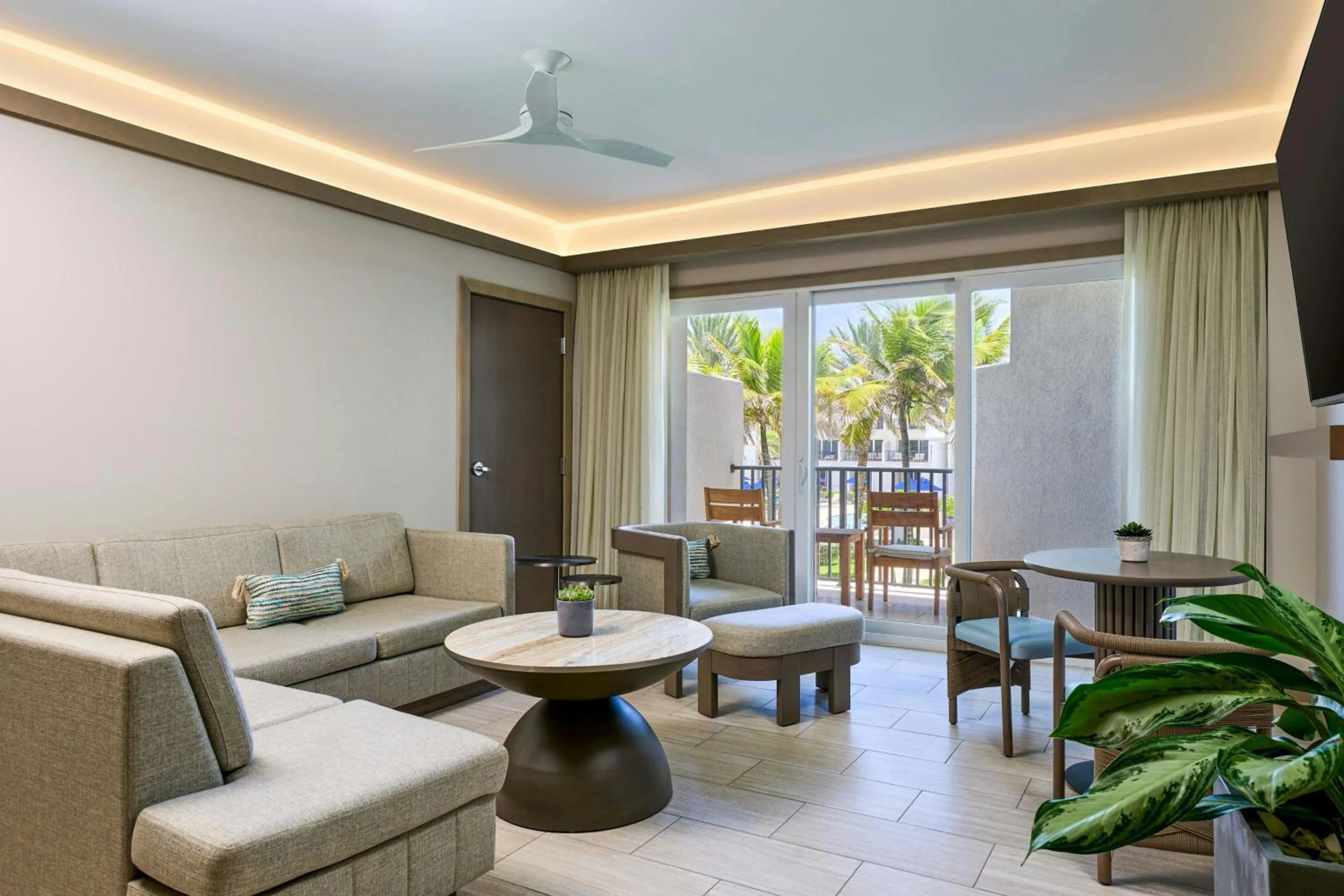 Living room in JW Marriott St Maarten Beach Resort & Spa