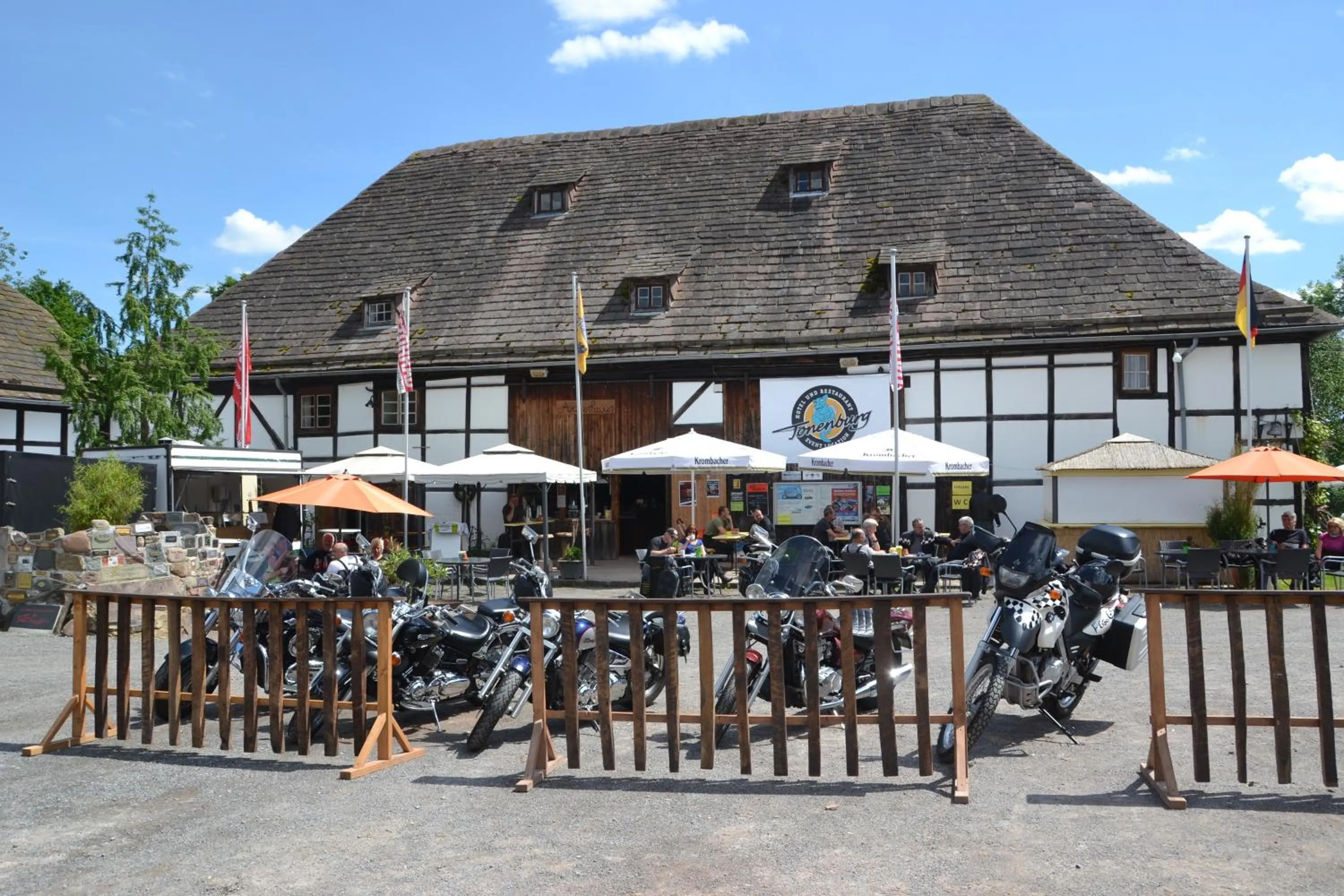 Facade/entrance in Tonenburg