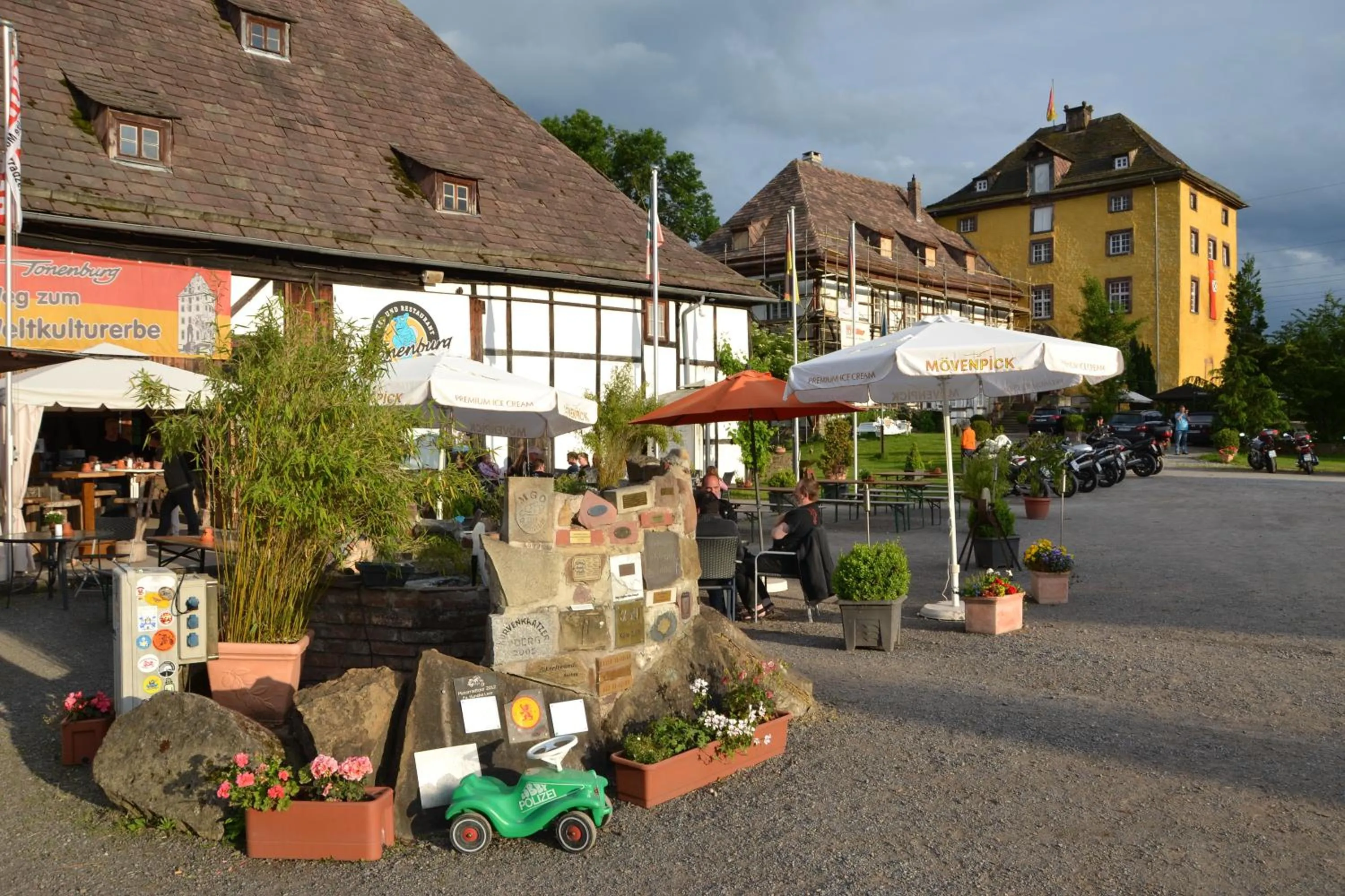 Facade/entrance in Tonenburg
