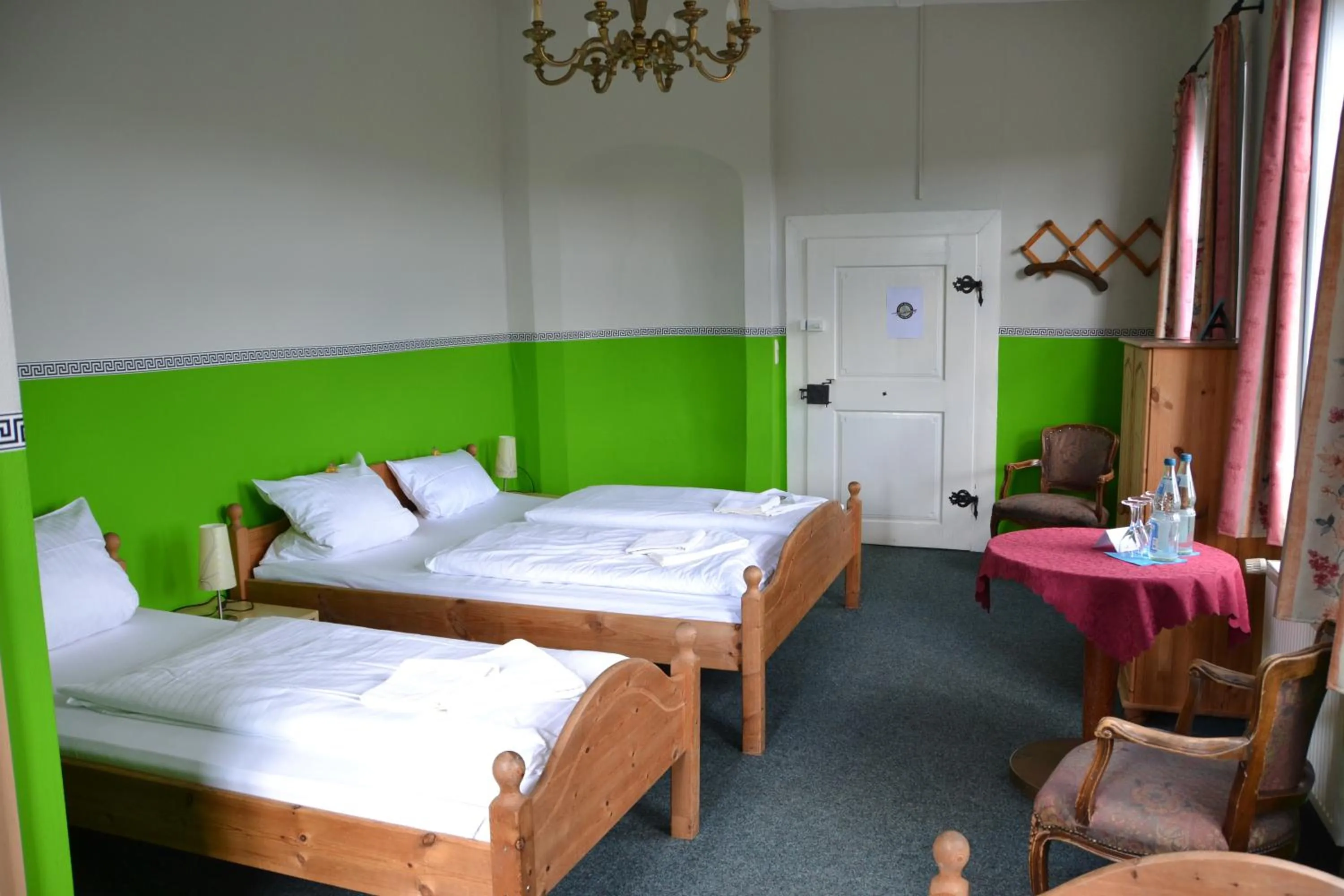 Photo of the whole room, Bed in Tonenburg
