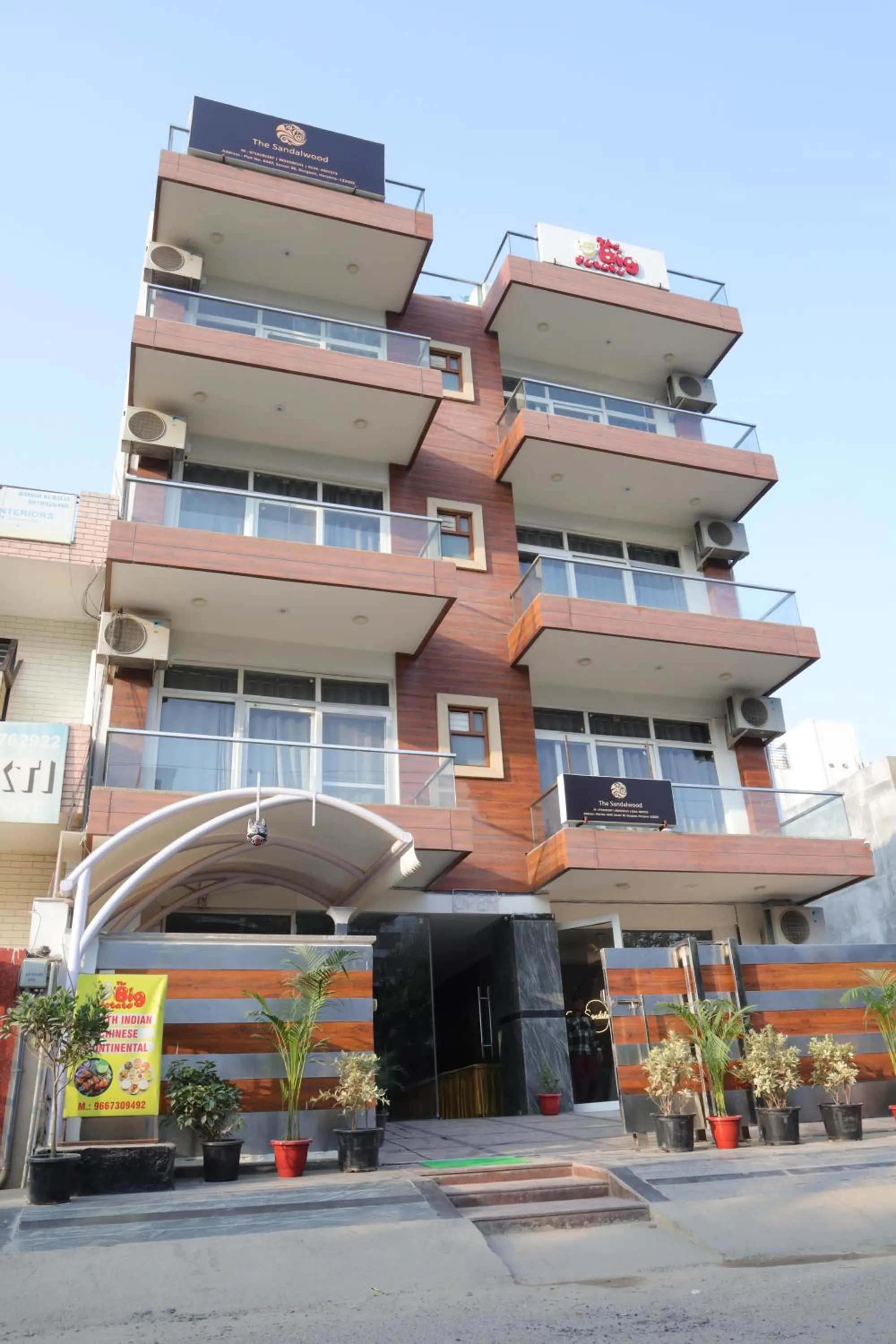 Property building in The Sandalwood Hotel I Sec-38 I Near Medanta Medicity Gurgaon