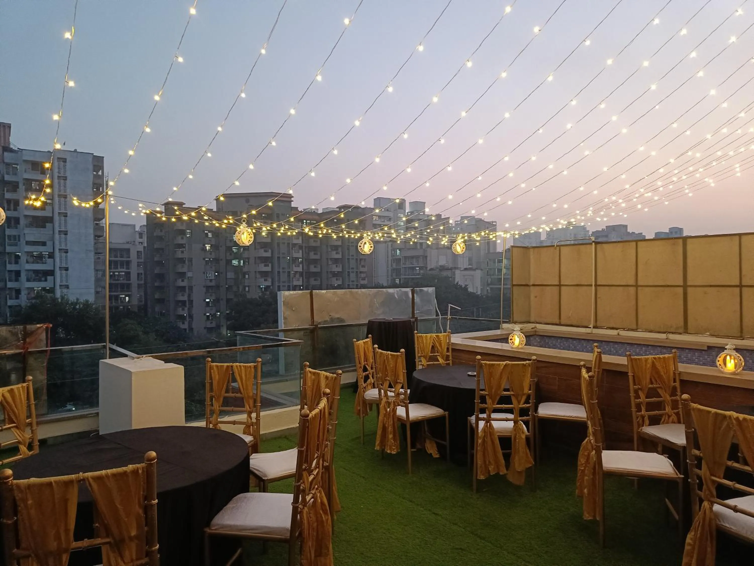 Balcony/Terrace in The Sandalwood Hotel I Sec-38 I Near Medanta Medicity Gurgaon