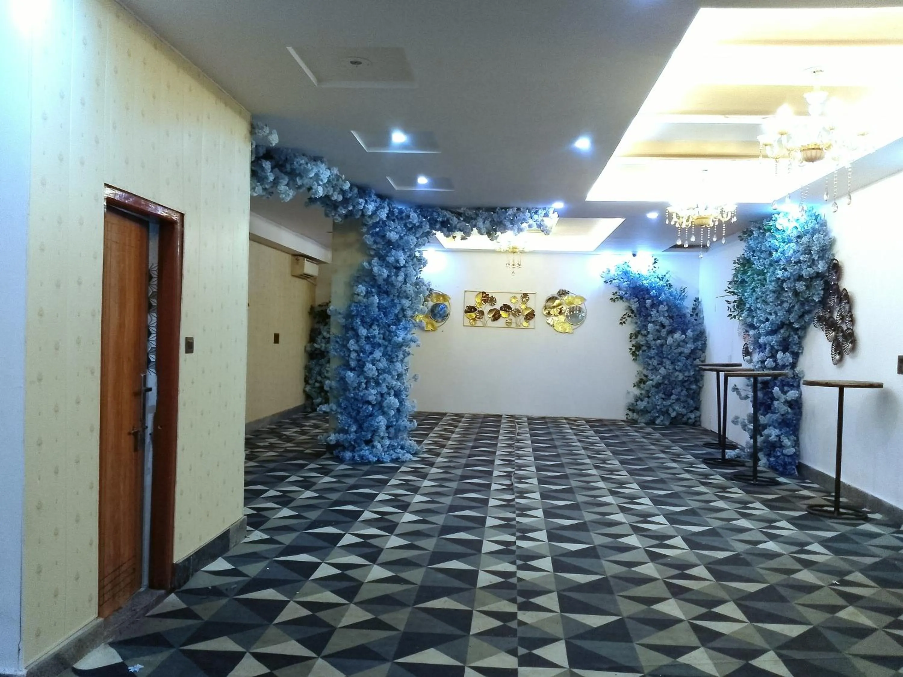 Banquet/Function facilities in The Sandalwood Hotel I Sec-38 I Near Medanta Medicity Gurgaon