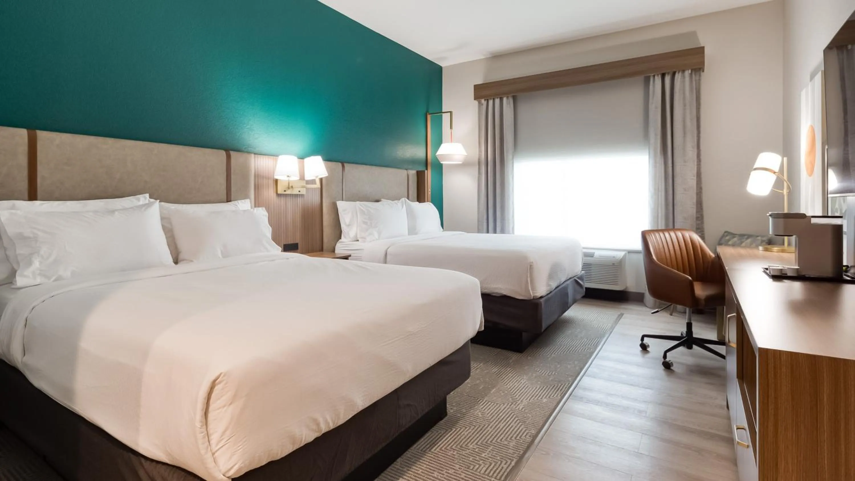 Photo of the whole room, Bed in Holiday Inn Nashville Airport by IHG