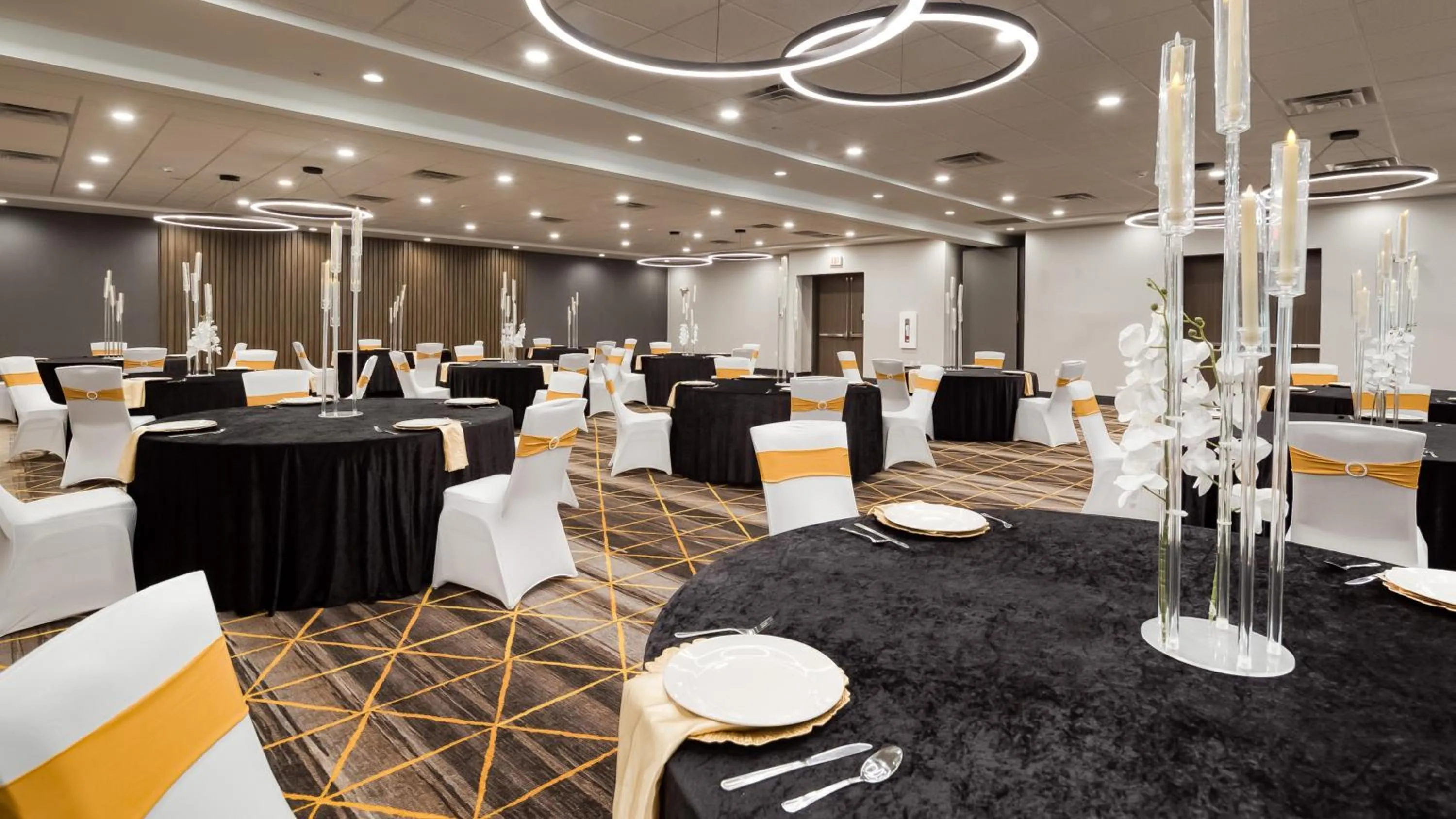 Banquet/Function facilities in Holiday Inn Nashville Airport by IHG