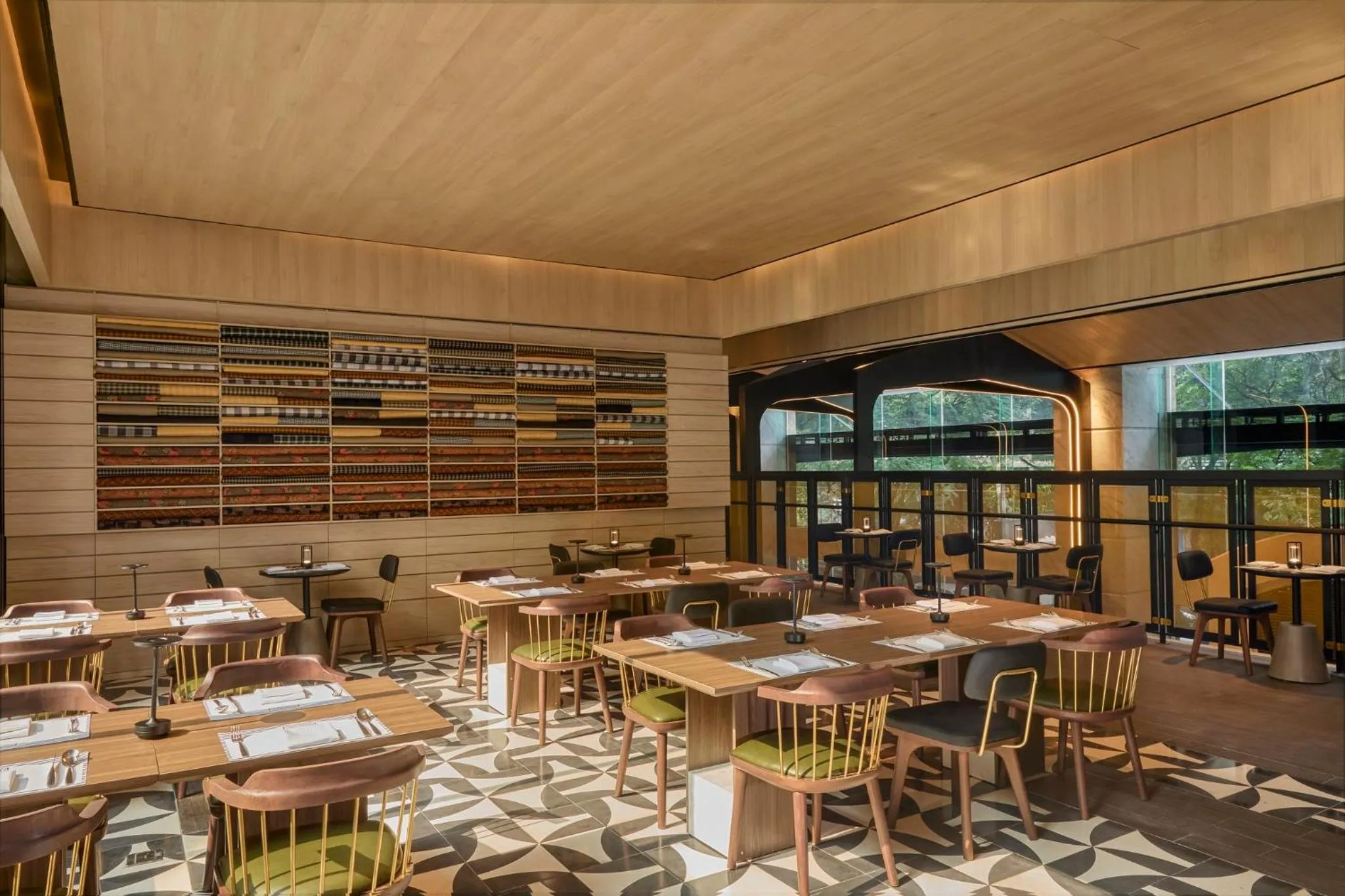 Restaurant/places to eat in Hotel Indigo Saigon the City by IHG