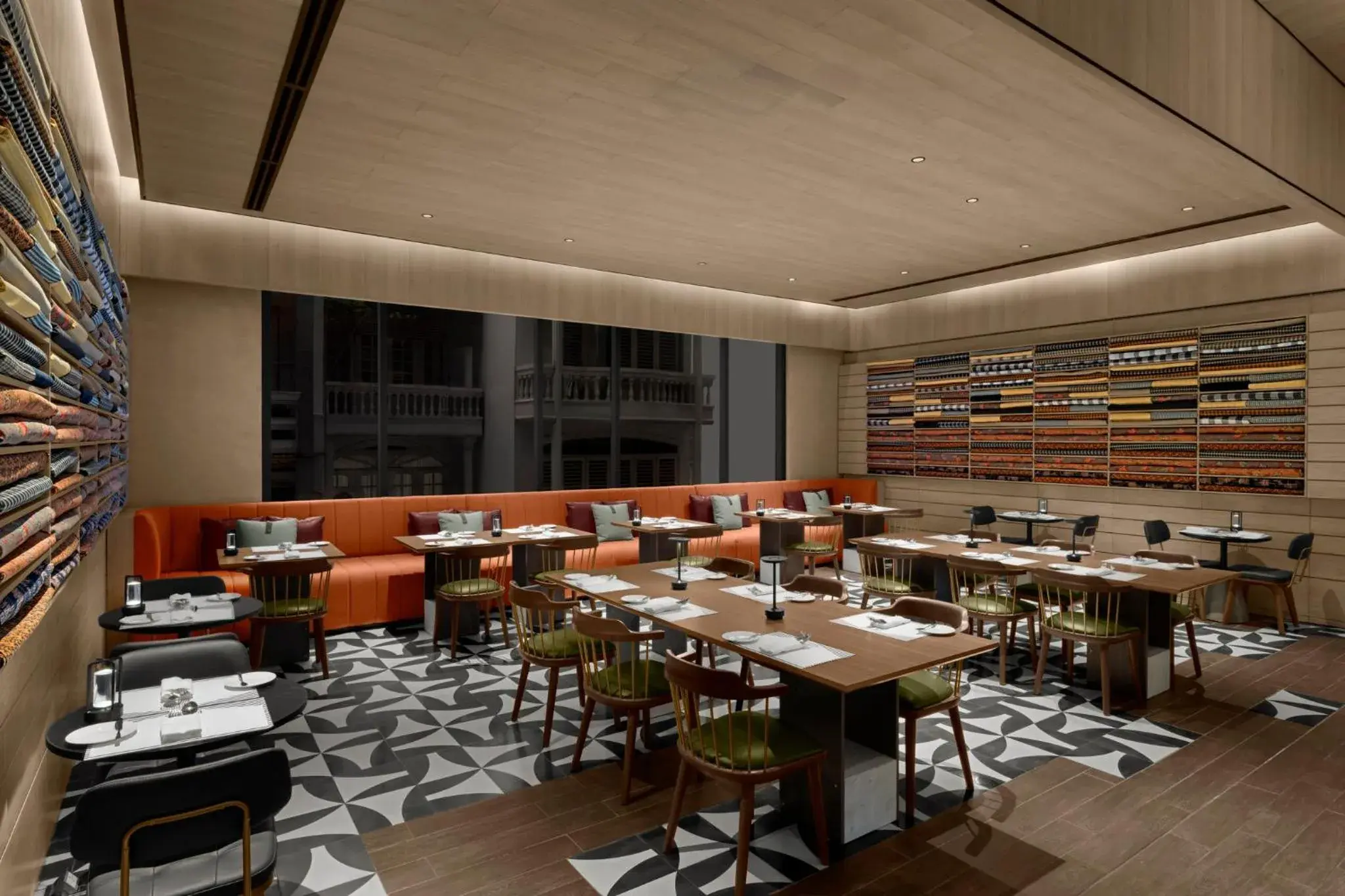 Restaurant/places to eat in Hotel Indigo Saigon the City by IHG Restaurant/places to eat in Hotel Indigo Saigon the City by IHG