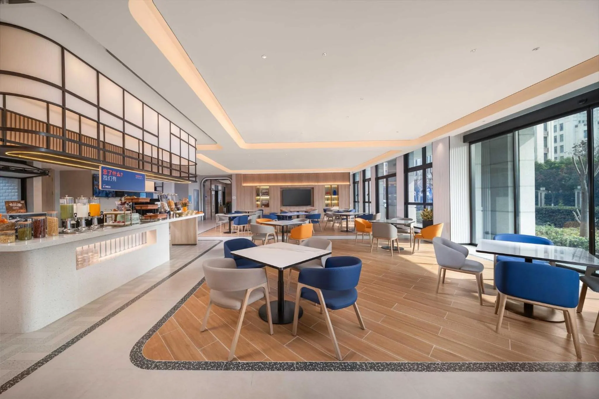 Breakfast in Holiday Inn Express Shanghai Hongqiao NECC by IHG