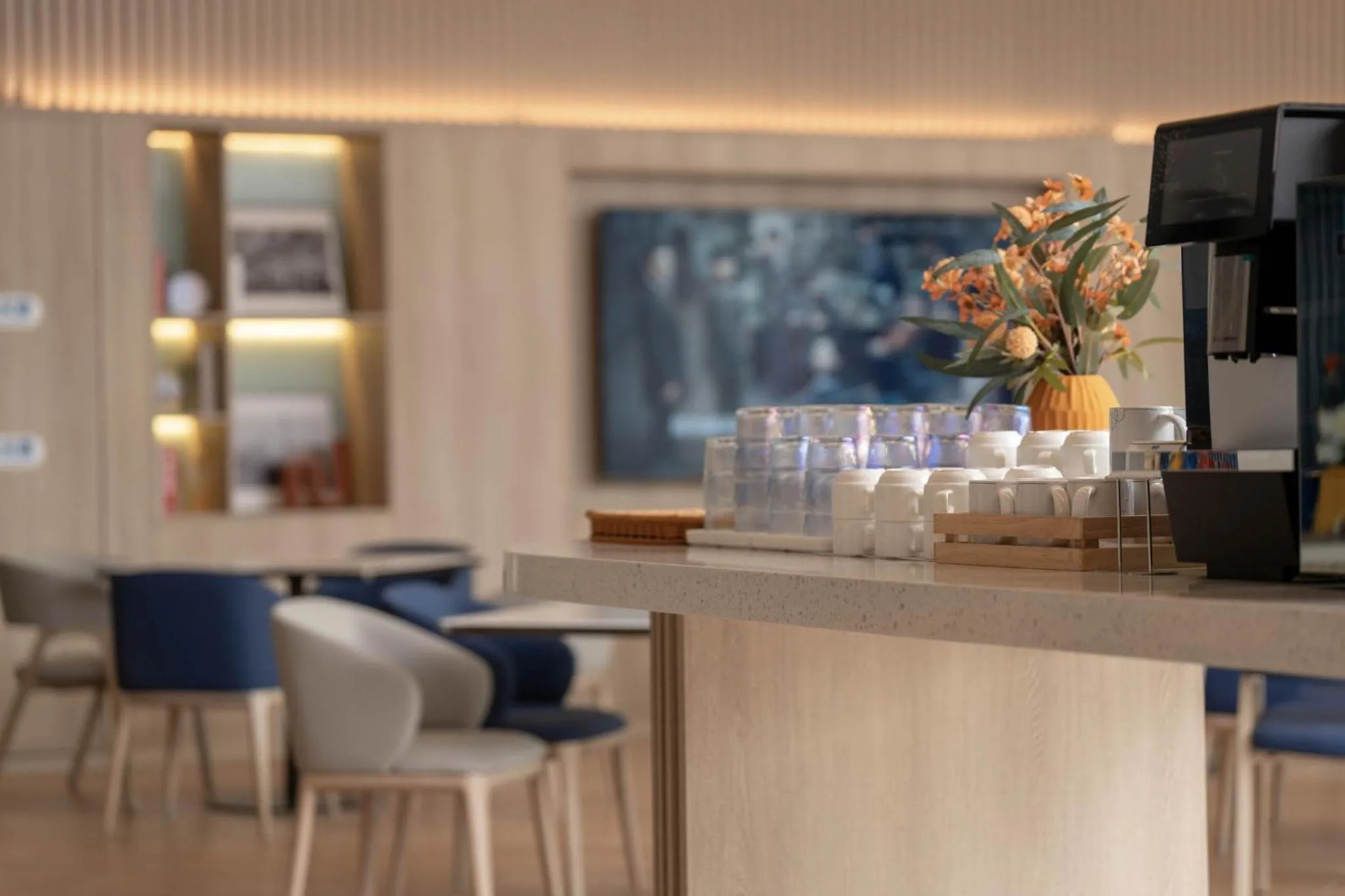 Restaurant/places to eat in Holiday Inn Express Shanghai Hongqiao NECC by IHG